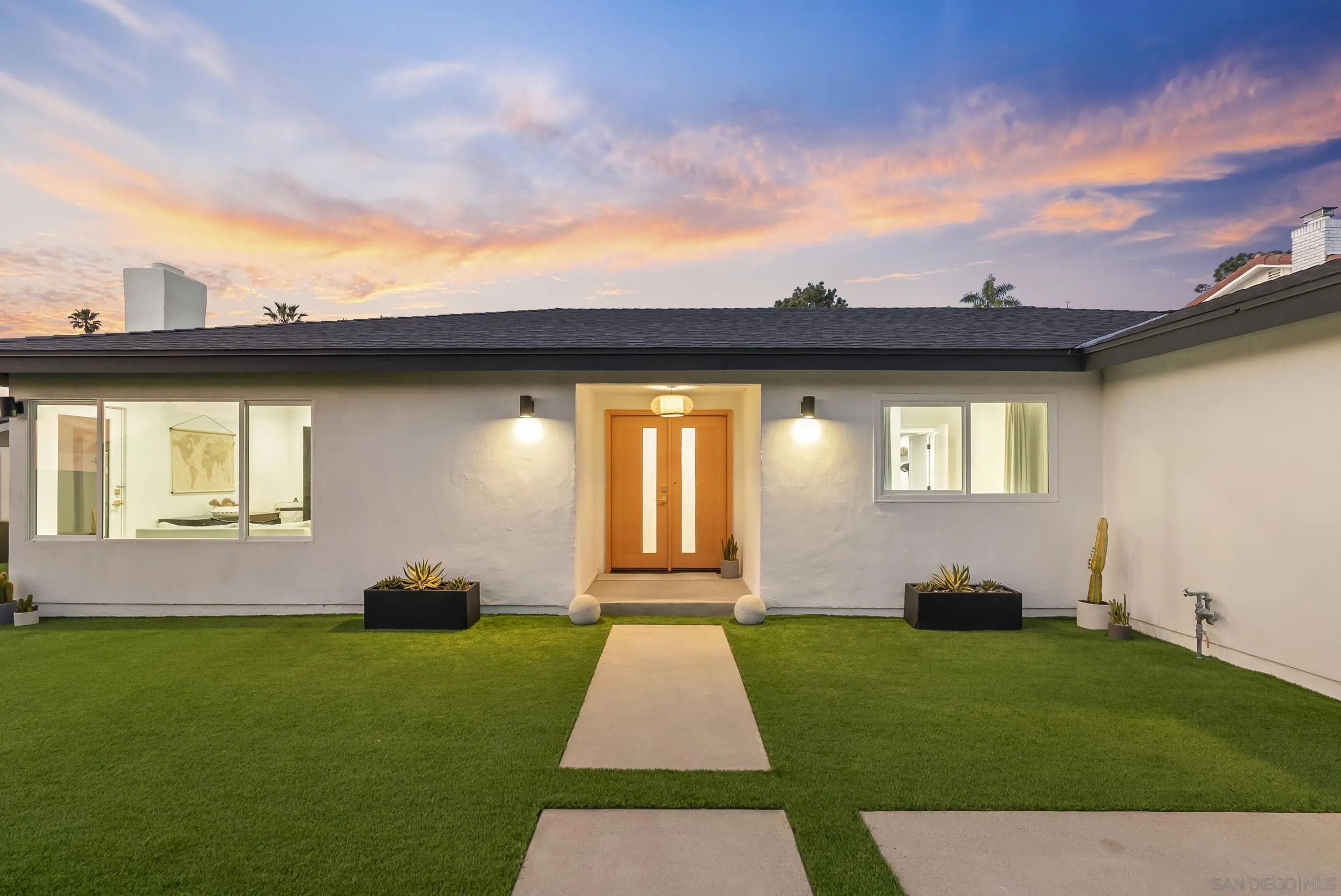 1110 Sea Village Dr