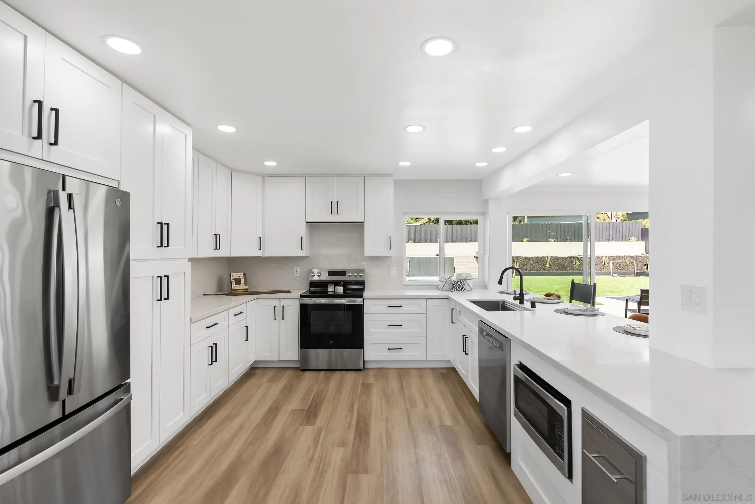 1110 Sea Village Dr