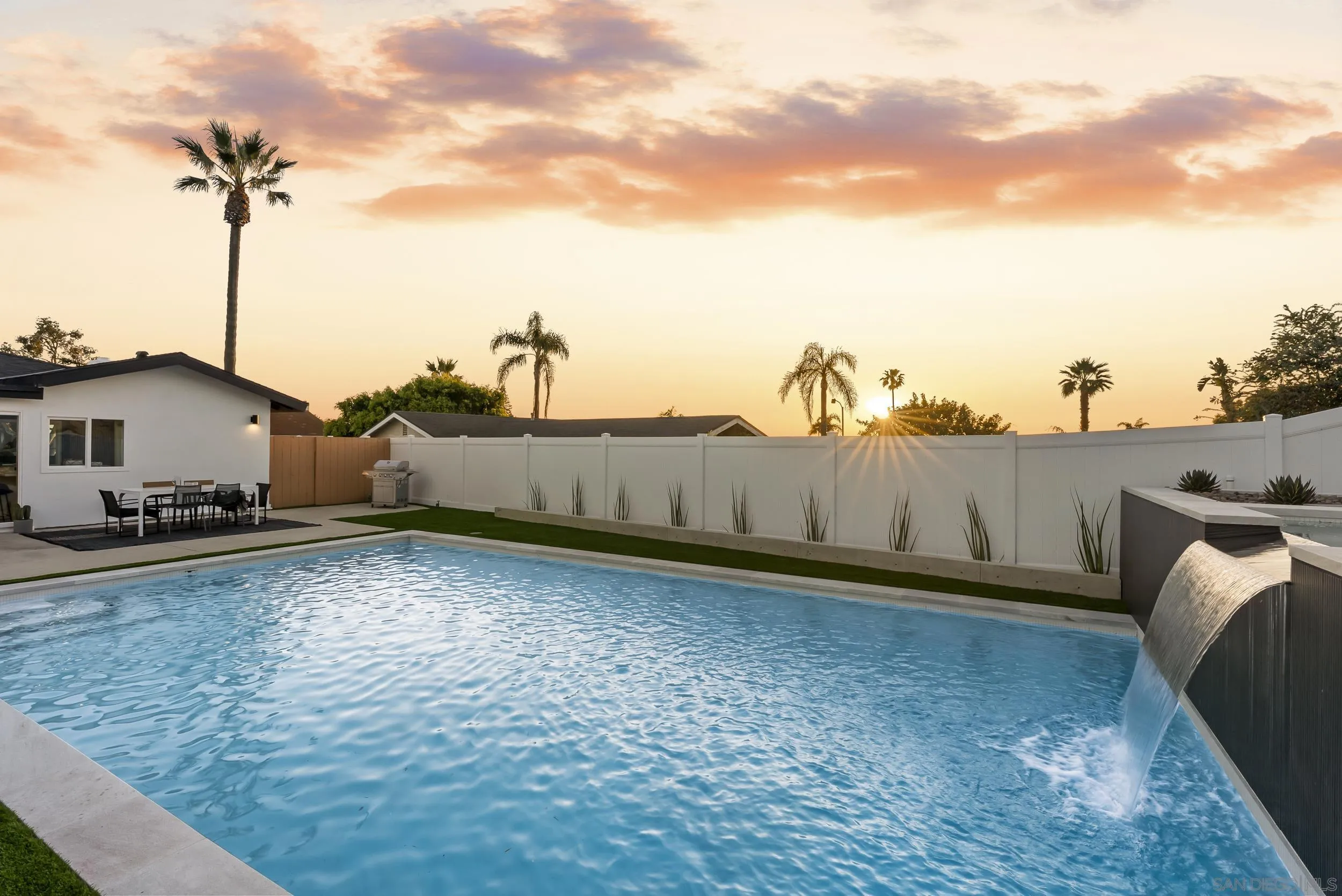 1110 Sea Village Dr