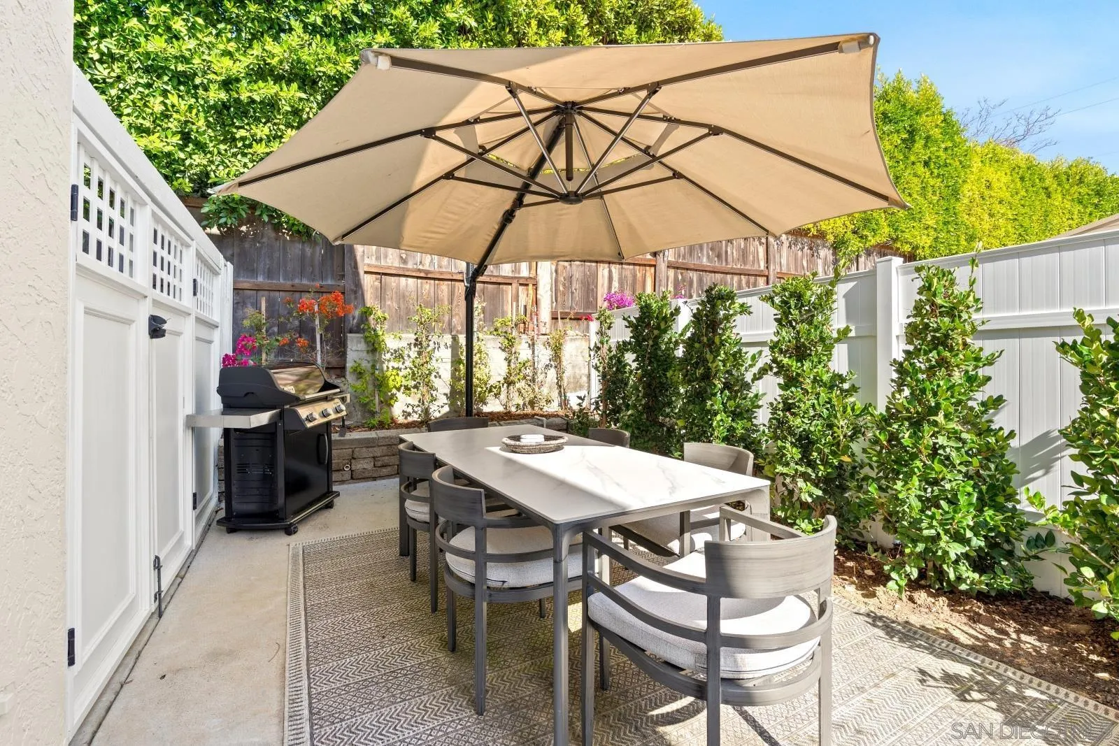 1221 Virginia Way