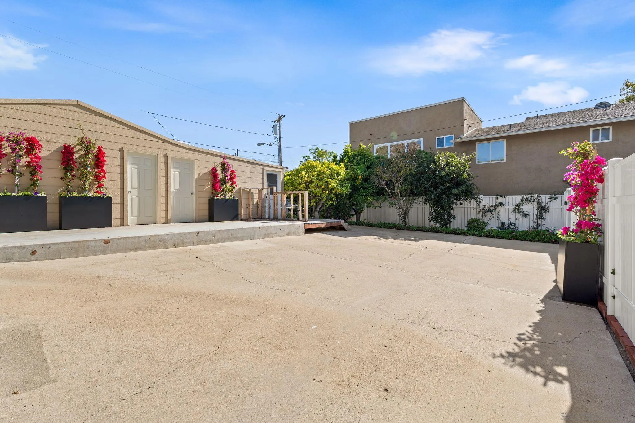 1221 Virginia Way
