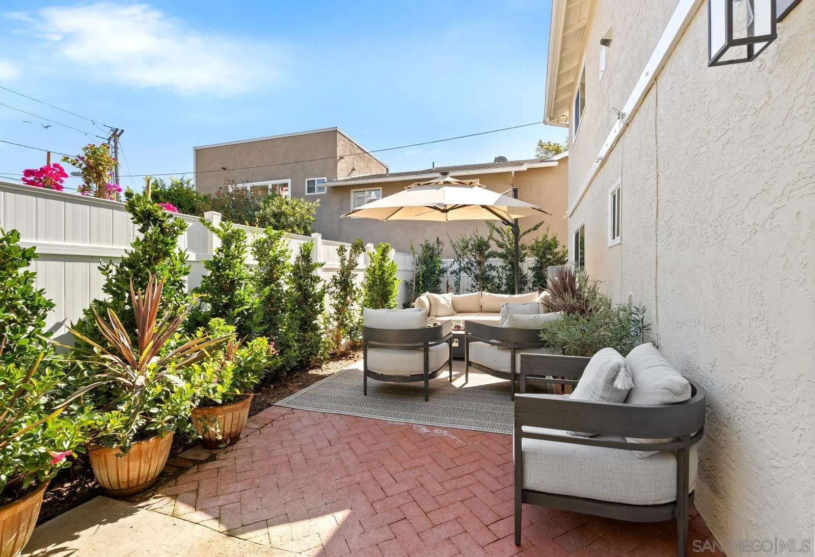 1221 Virginia Way