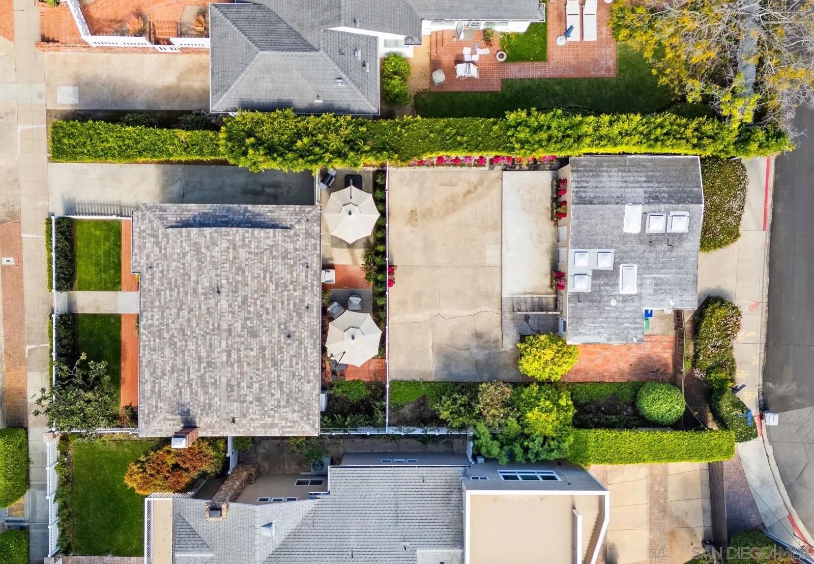 1221 Virginia Way