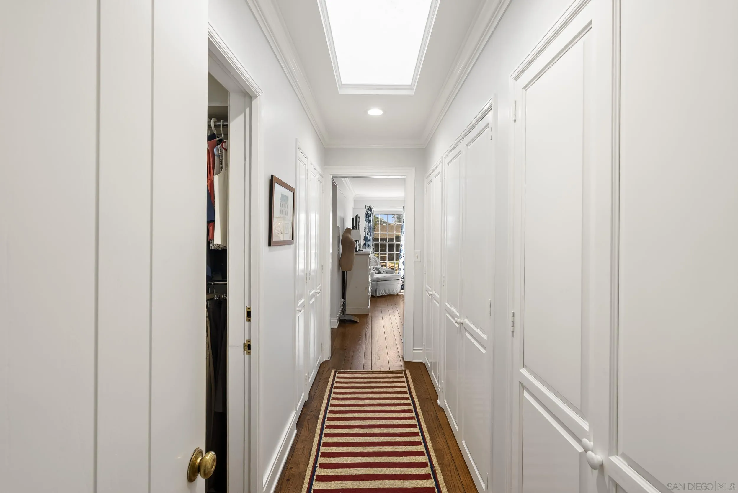 6021 Vista De La Mesa
