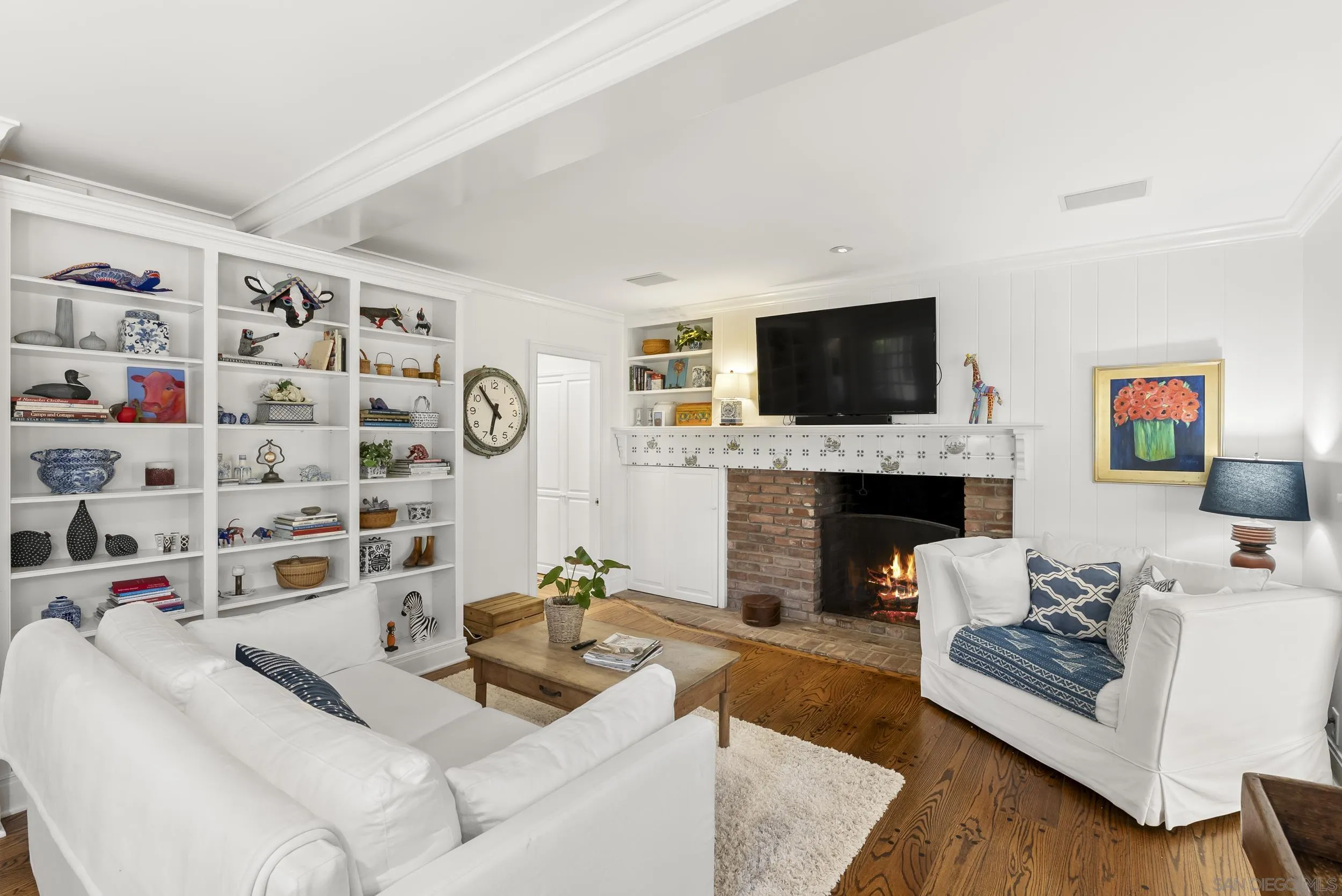 6021 Vista De La Mesa