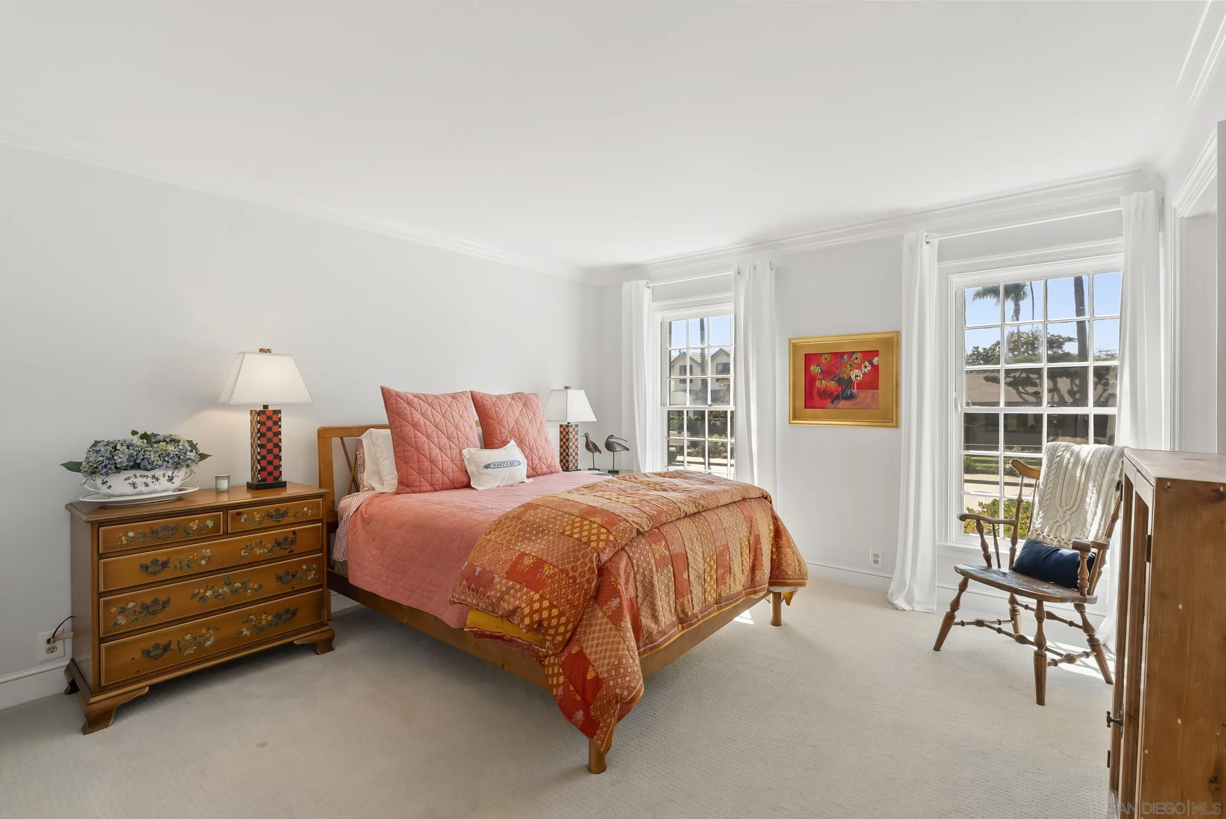 6021 Vista De La Mesa