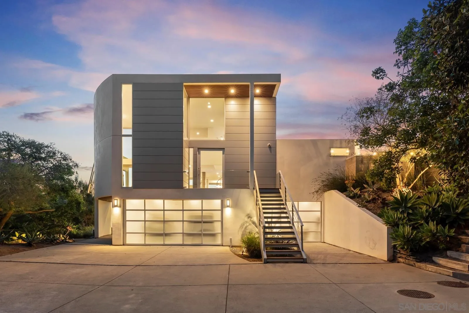 15045 Rancho Real