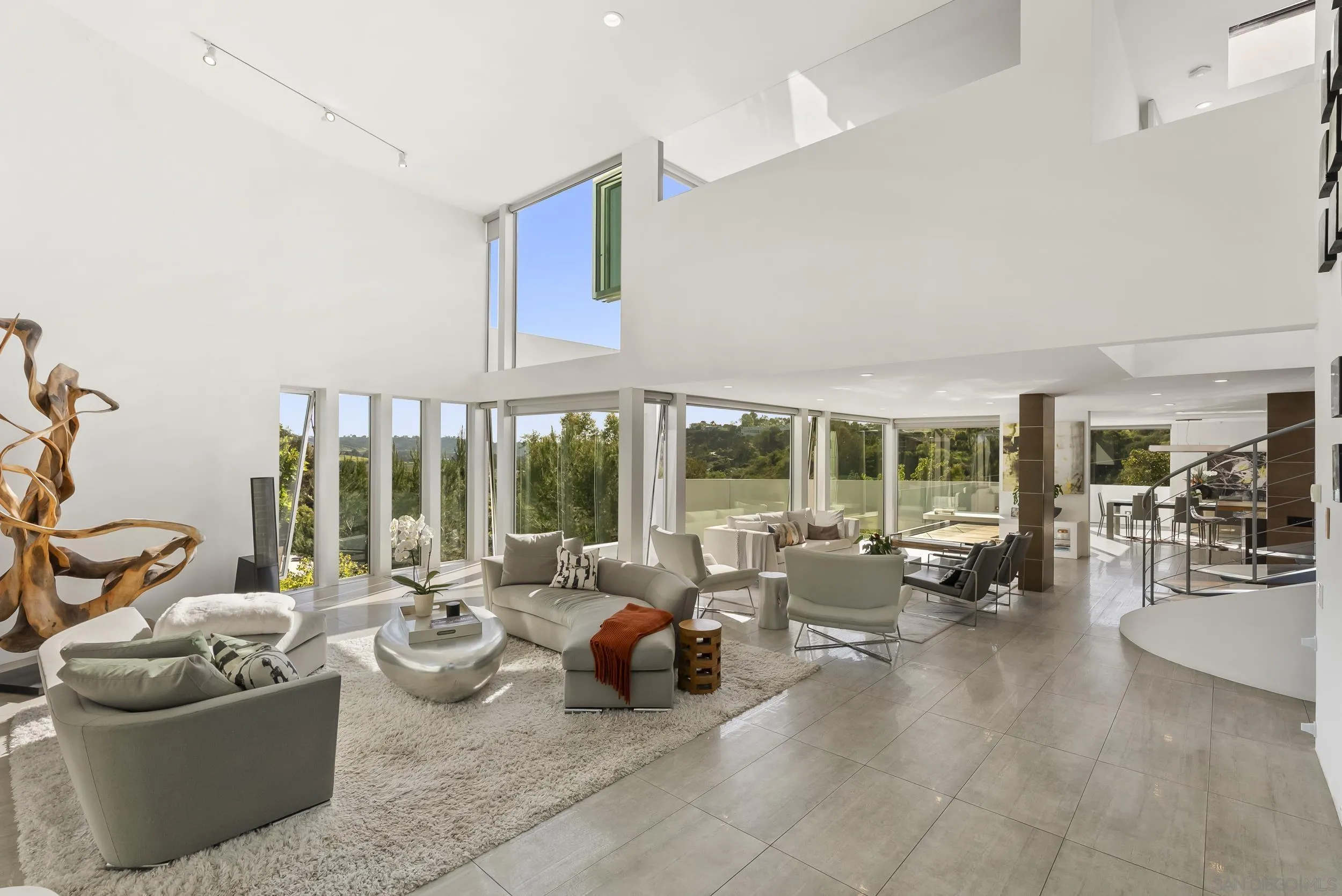 15045 Rancho Real