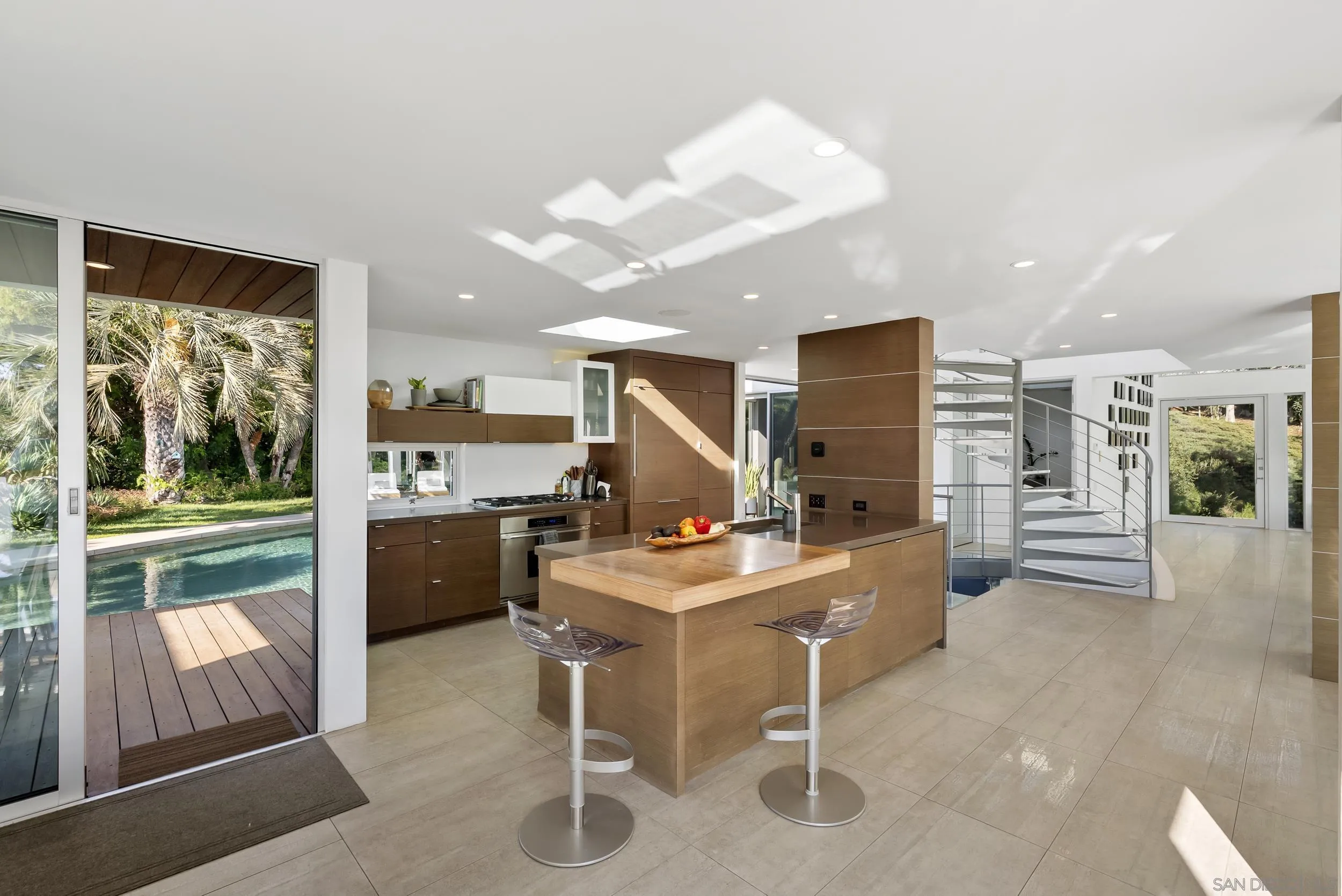 15045 Rancho Real