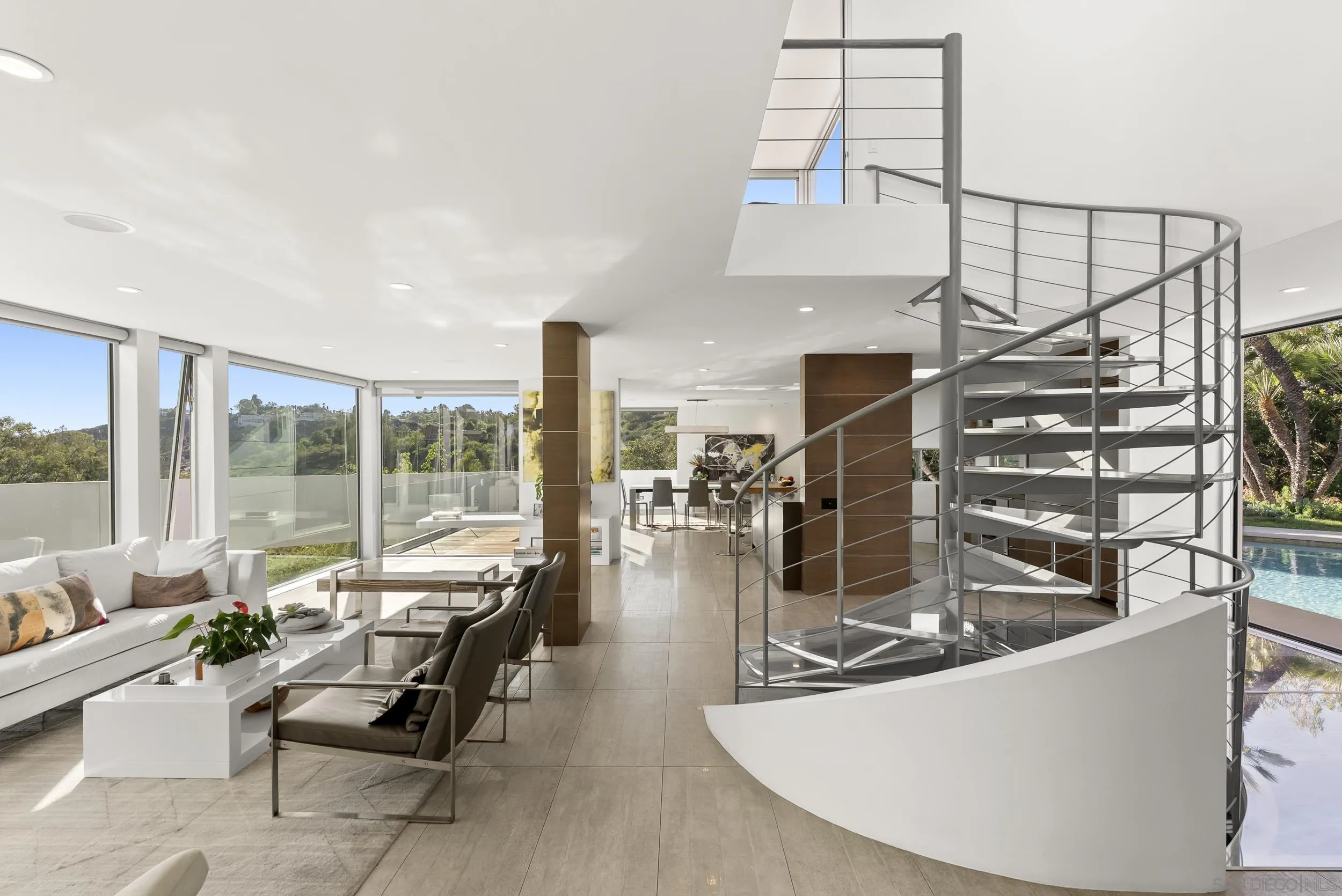 15045 Rancho Real