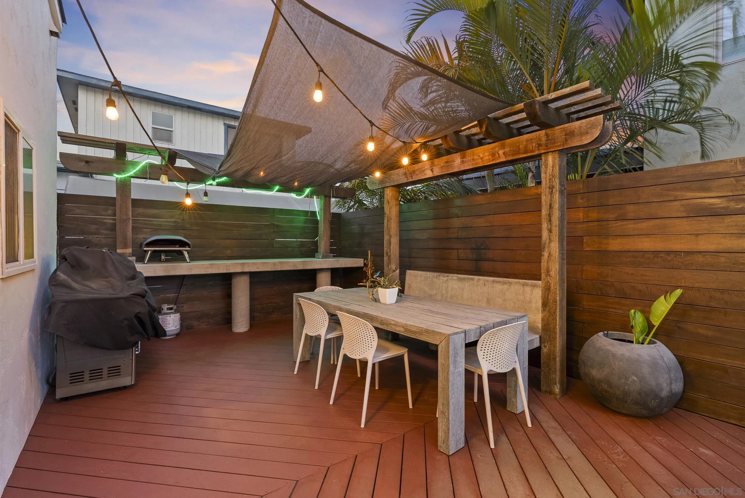 803 Wilbur Ave