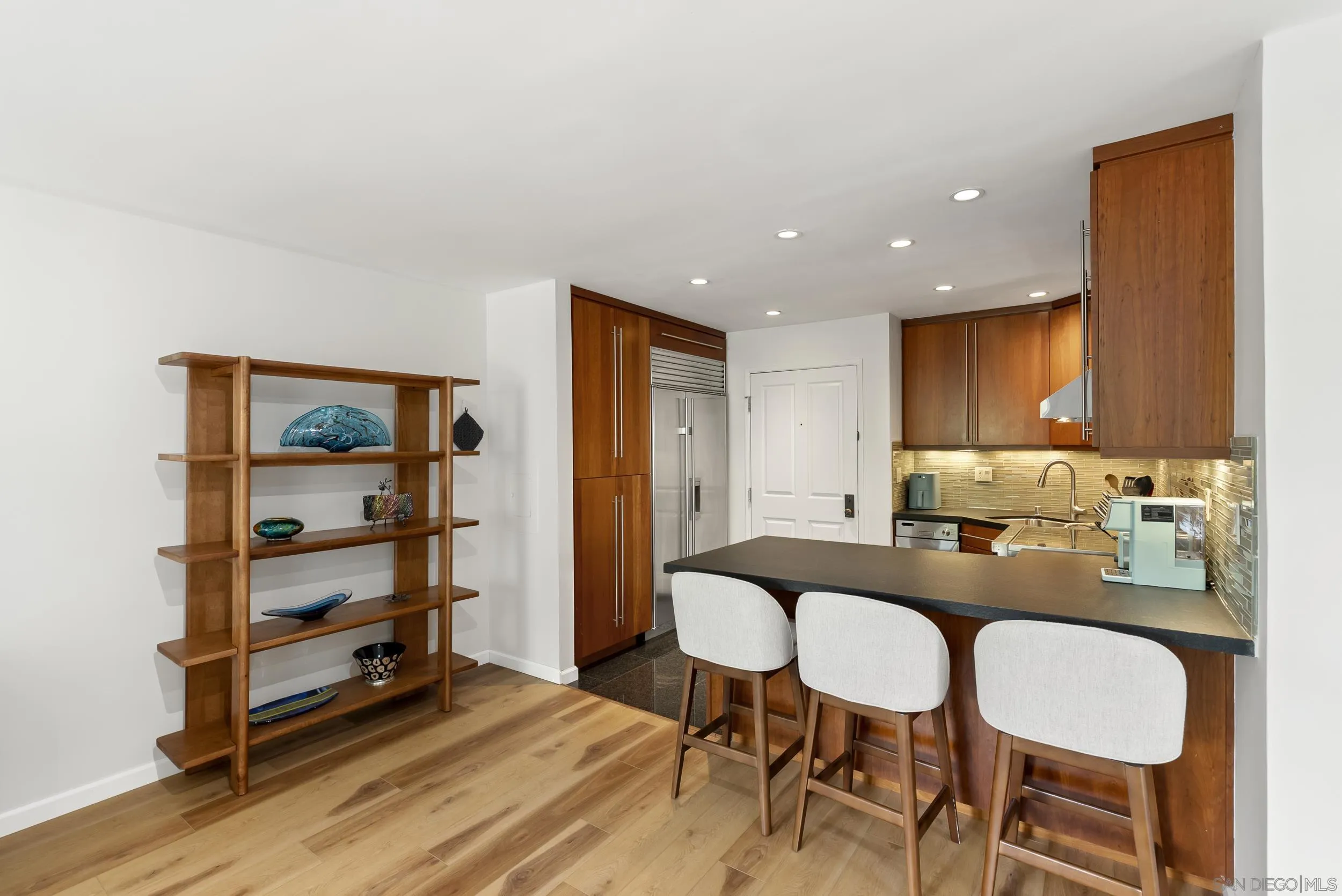 1562 Camino Del Mar Unit: 551