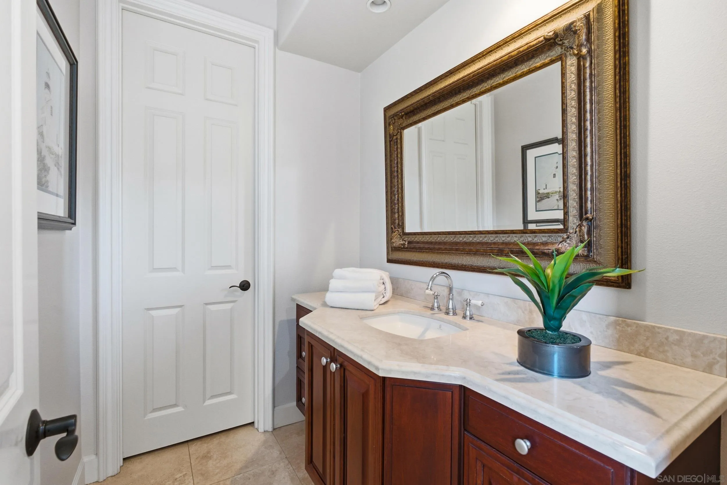 12543 Grevillea Pl