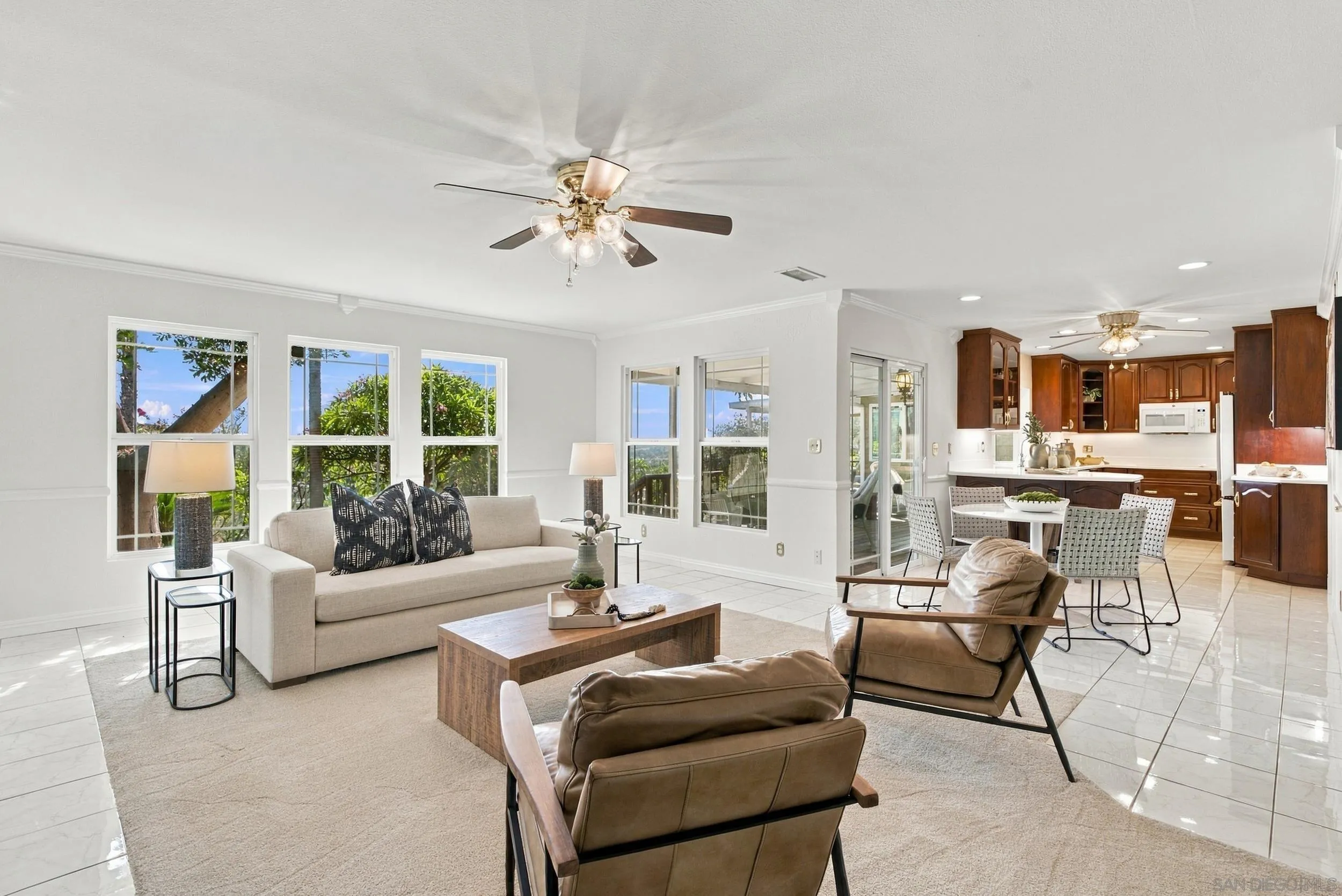 3737 Sinclair Ln