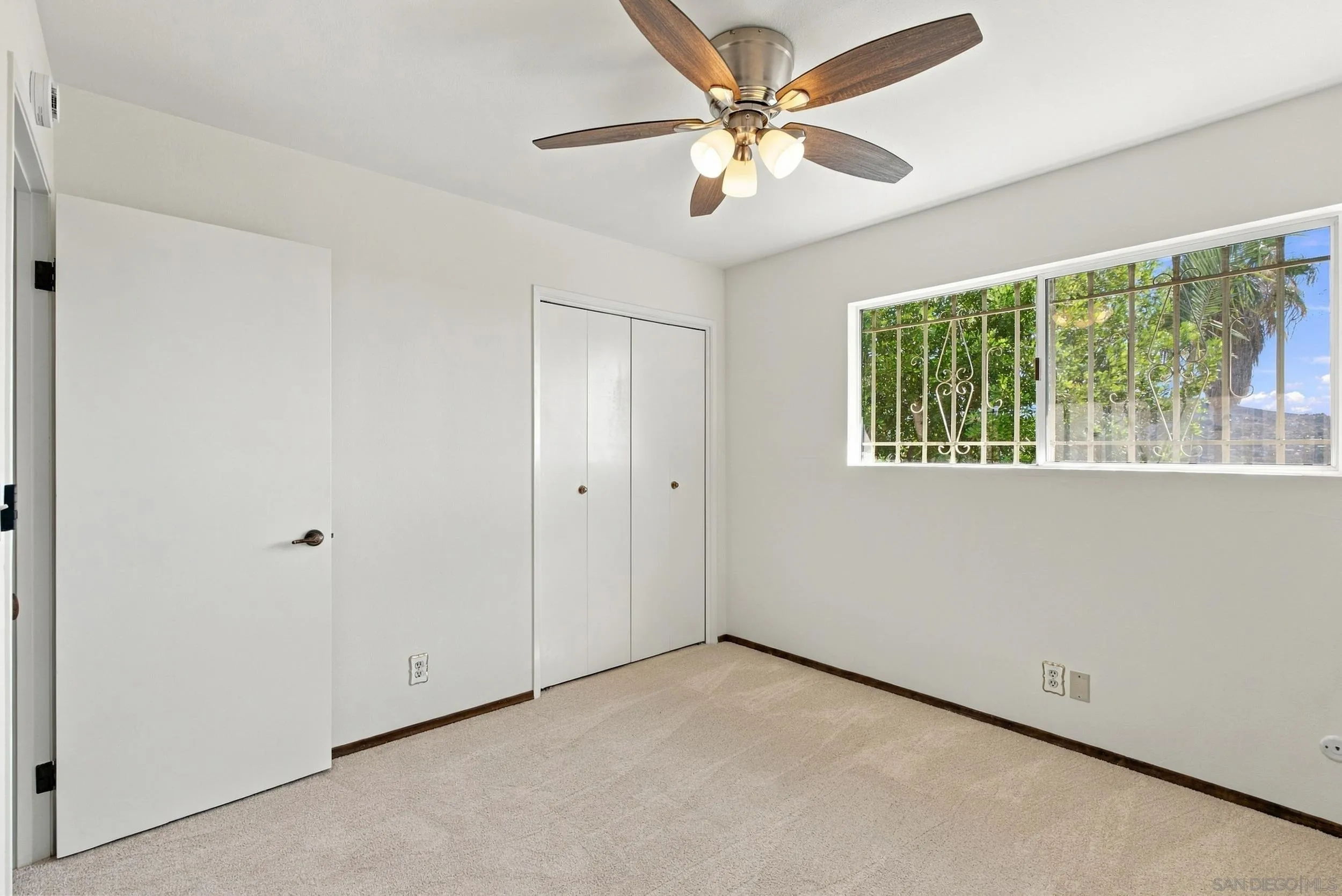 3737 Sinclair Ln