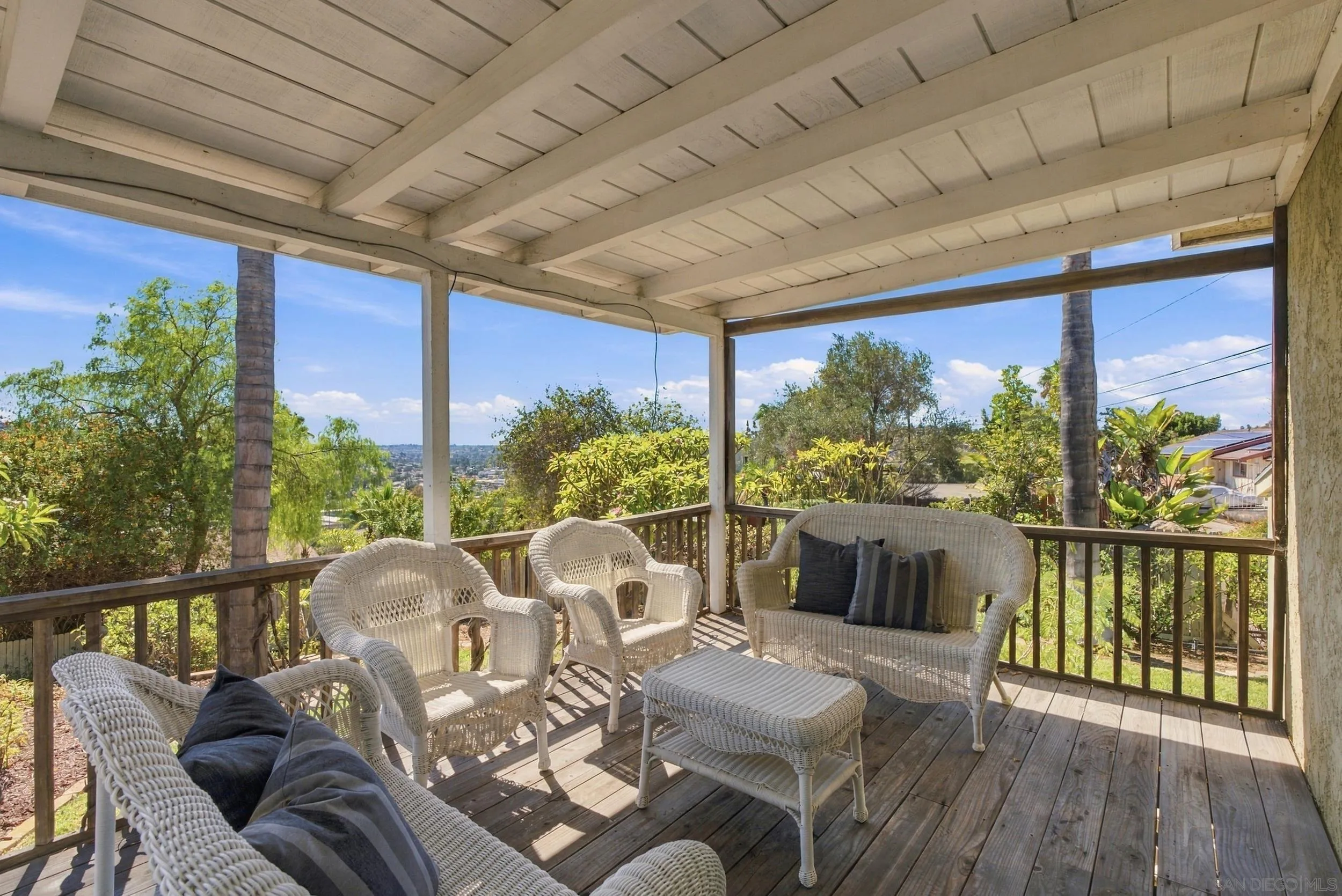 3737 Sinclair Ln