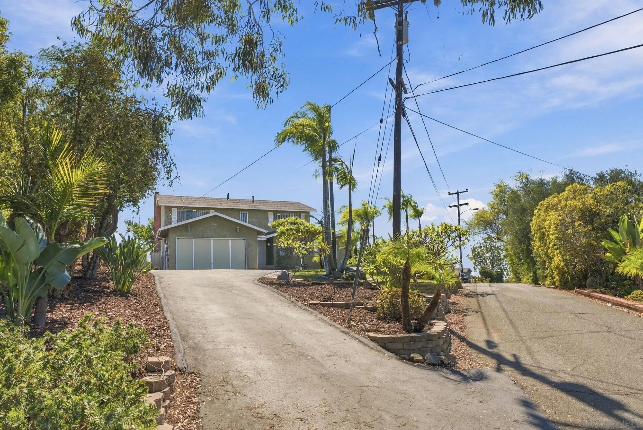 3737 Sinclair Ln
