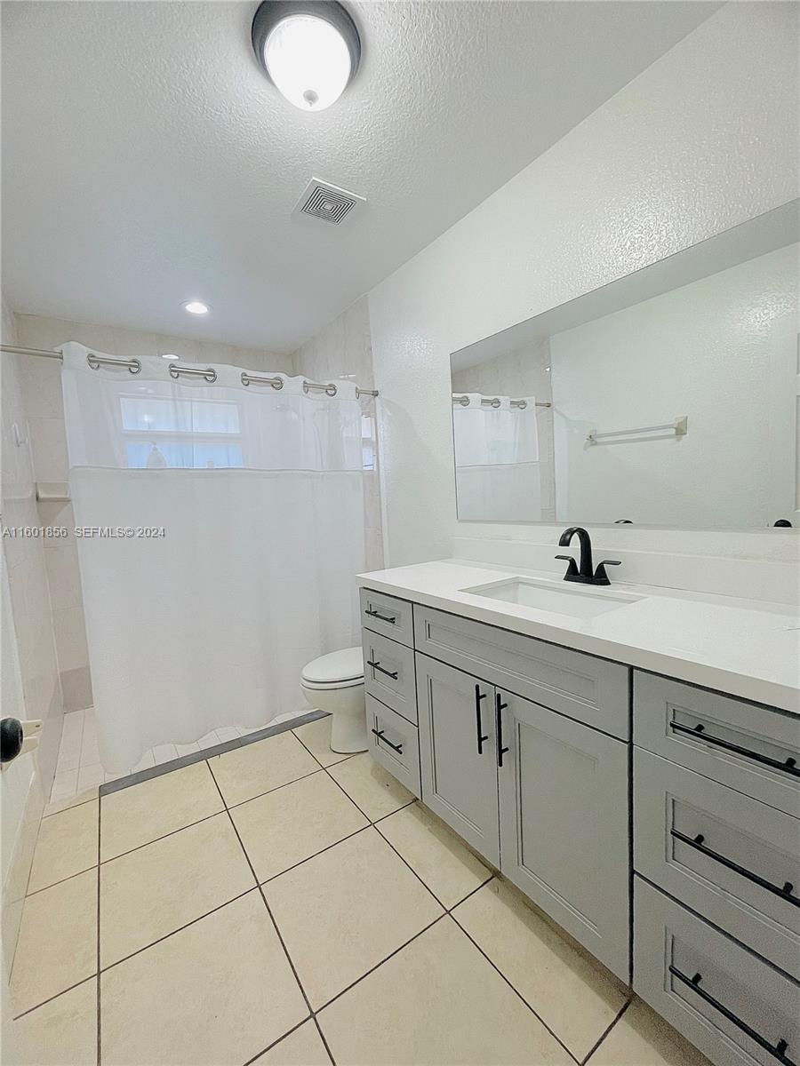 1814 Jefferson Street 2