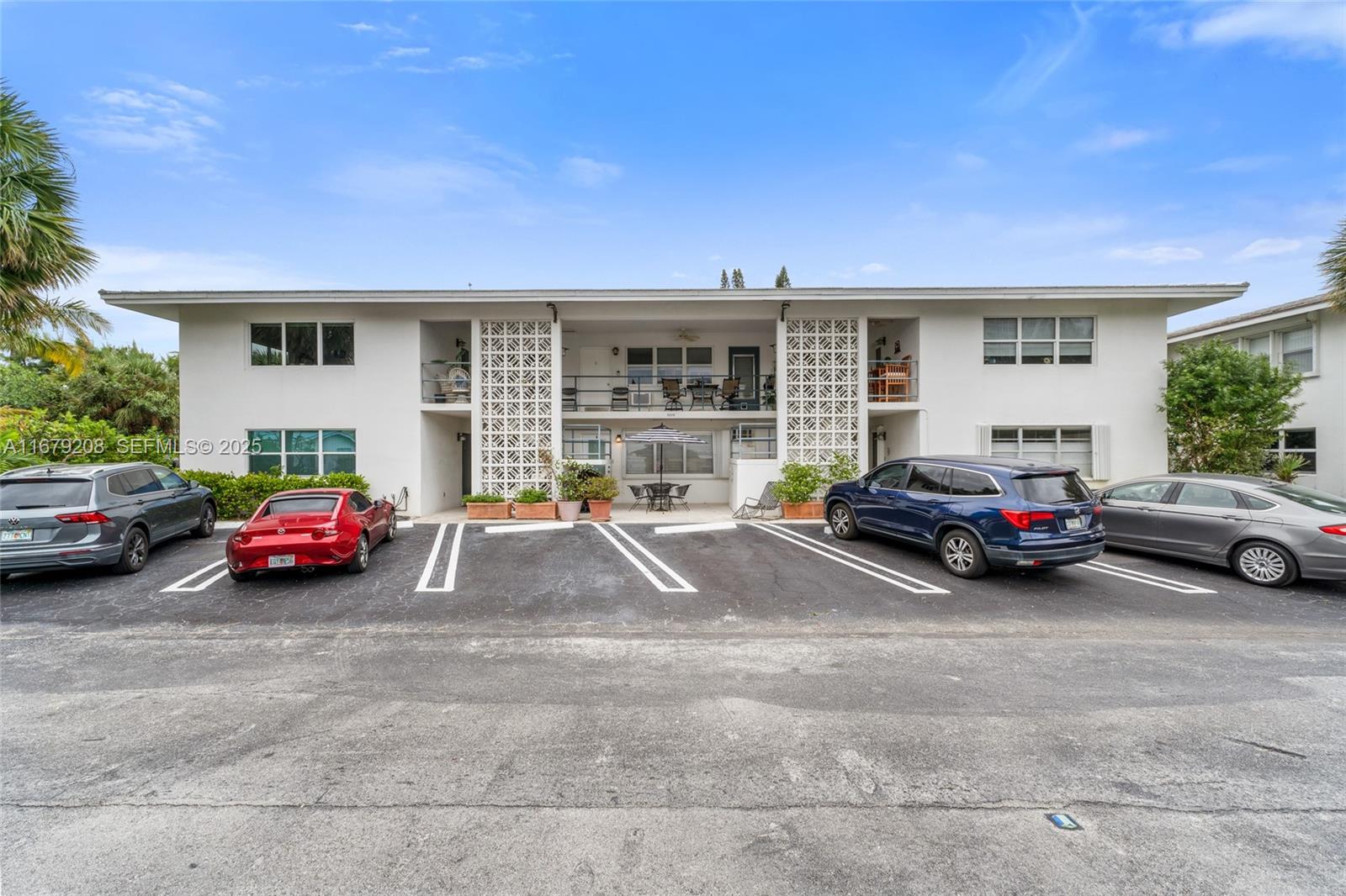 3205 Colony Club Road 2