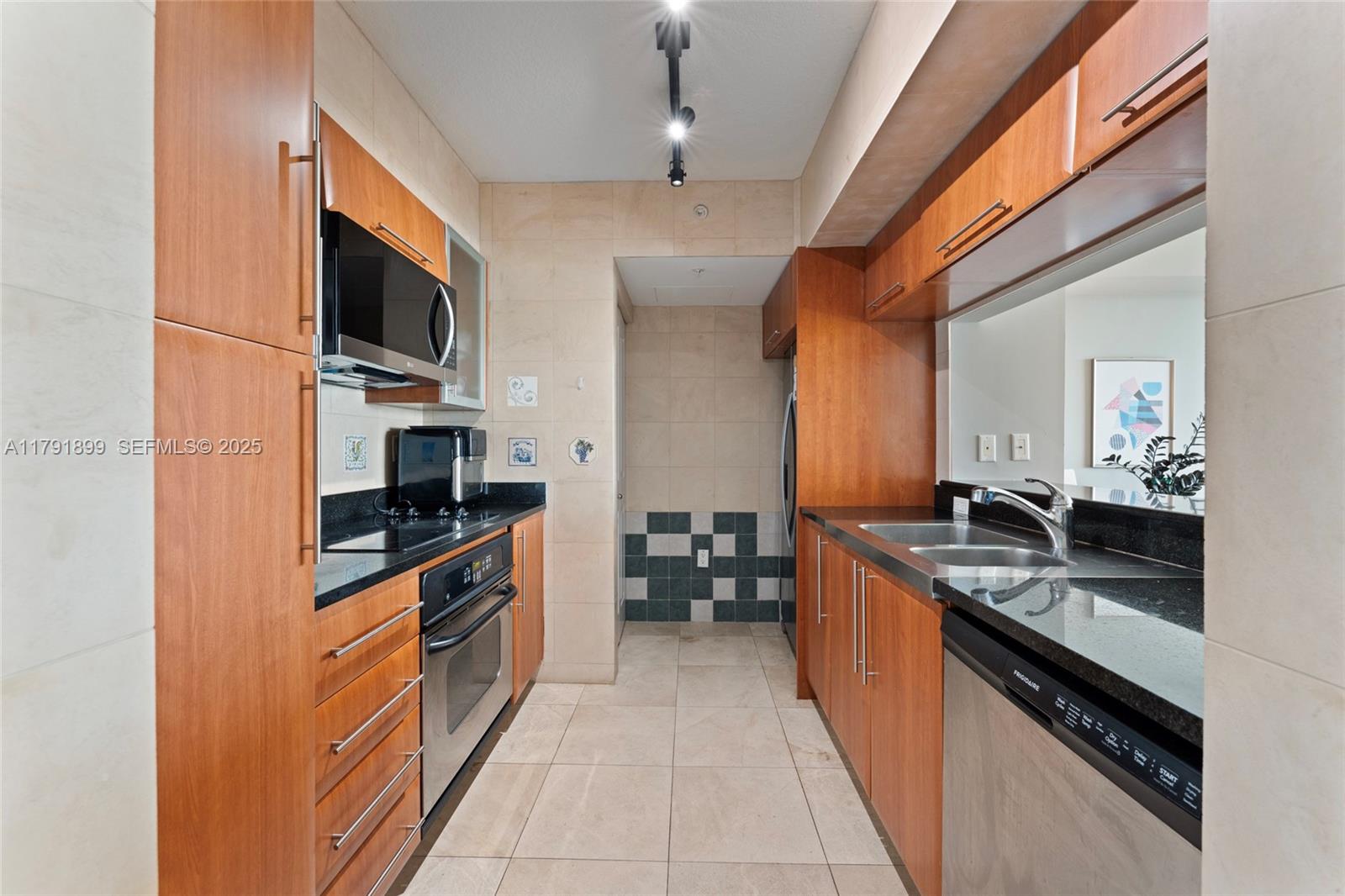 610 W Las Olas Boulevard 1511N