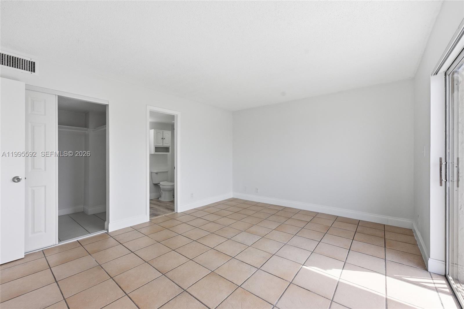 2520 N Andrews Avenue 401