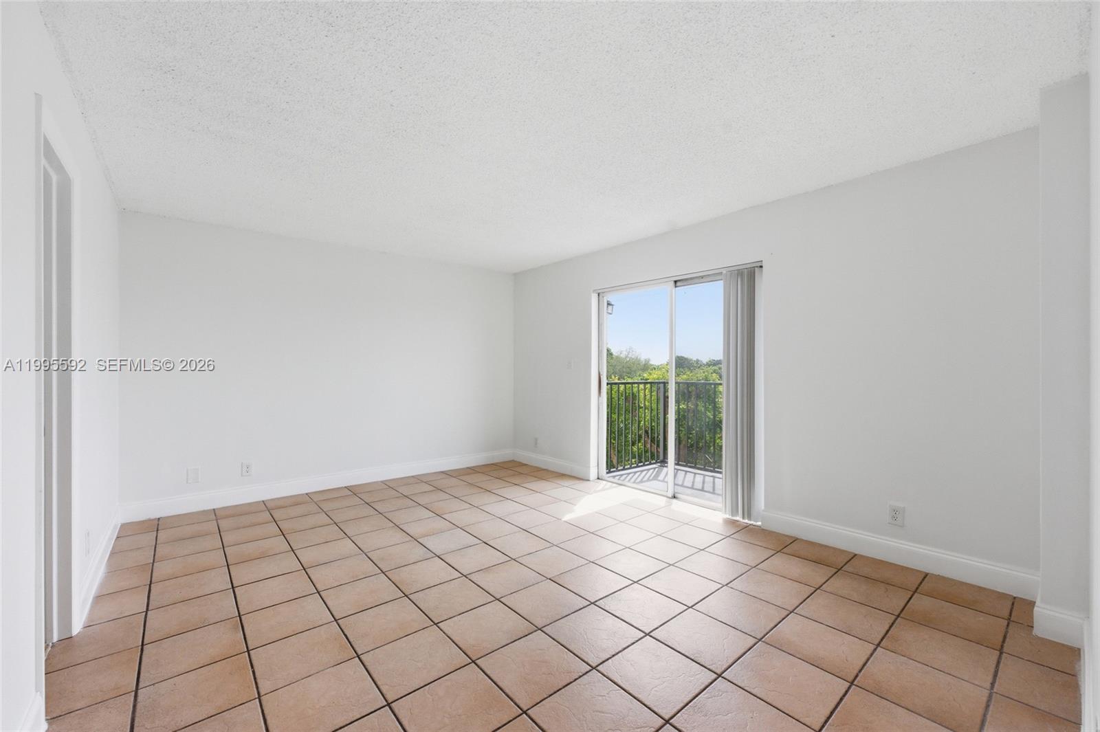 2520 N Andrews Avenue 401