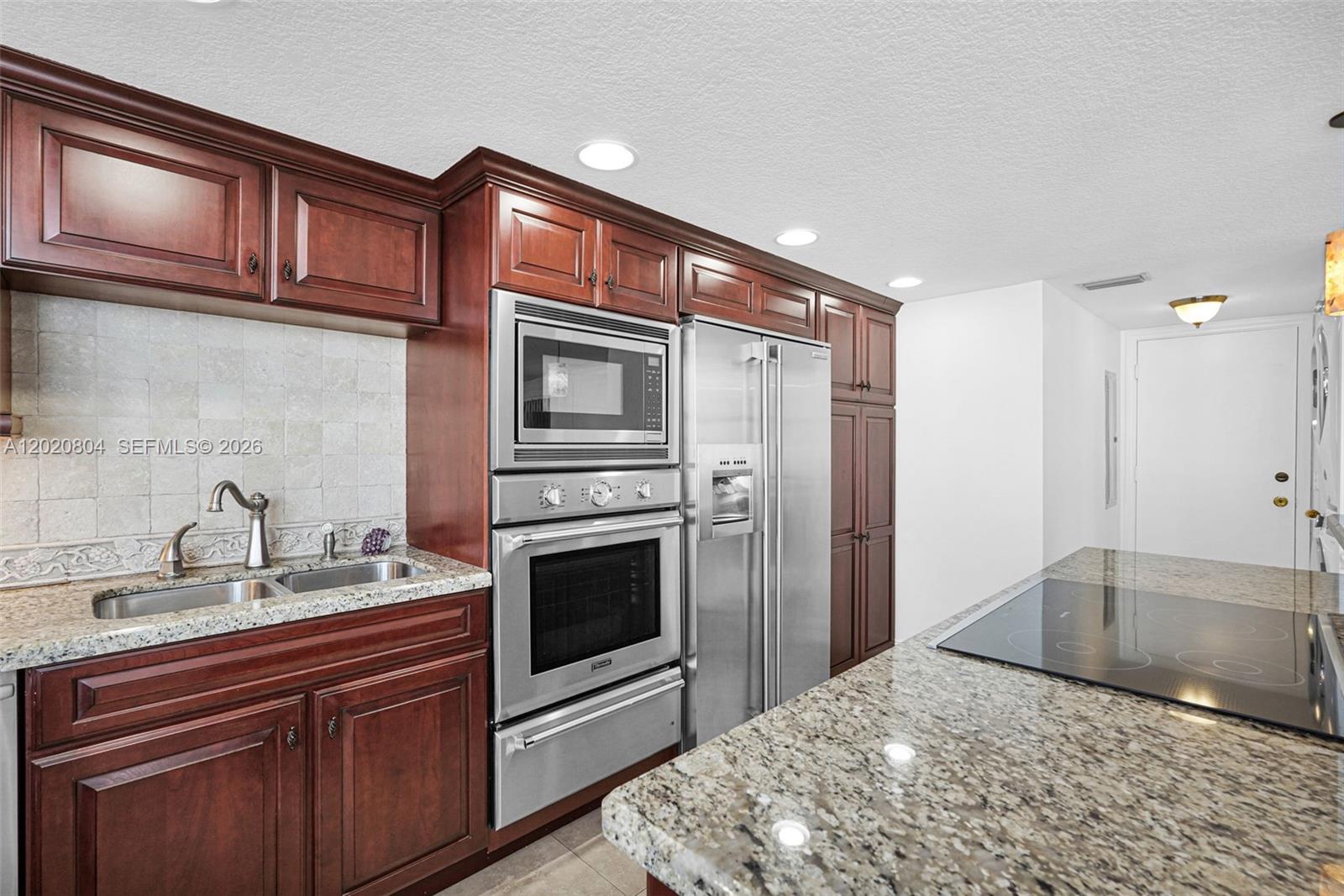 2800 E Sunrise Boulevard 17E