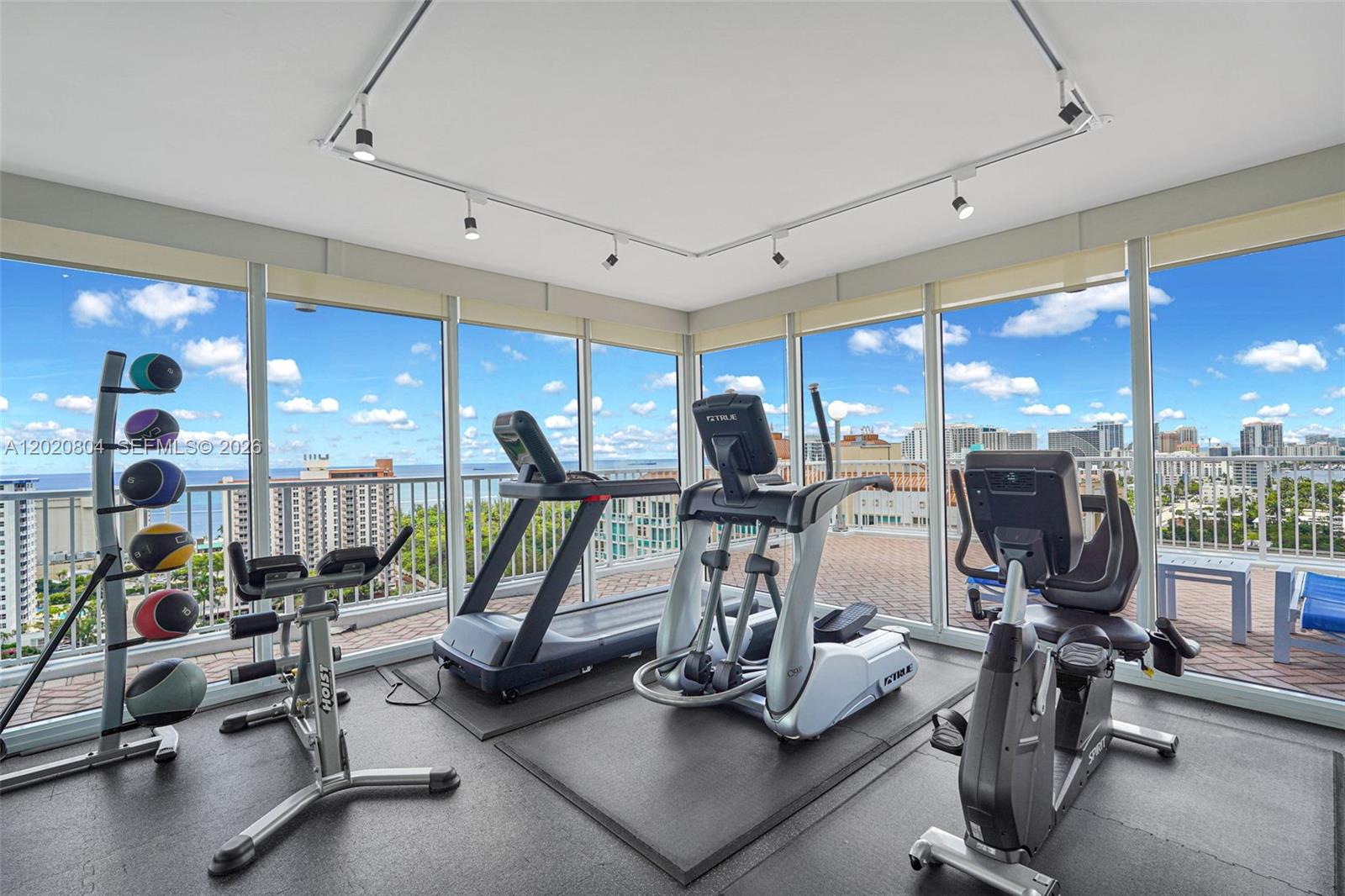2800 E Sunrise Boulevard 17E