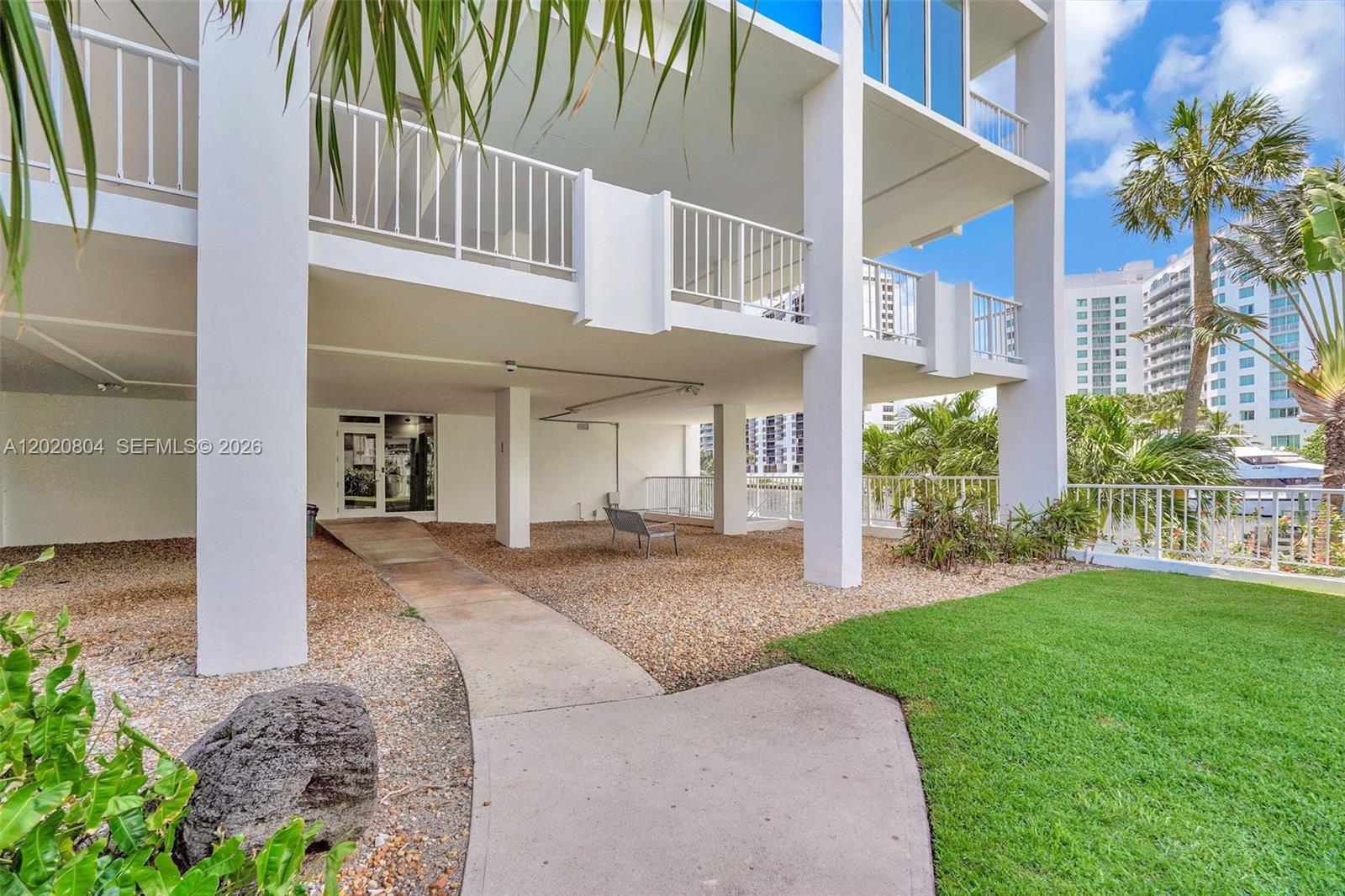 2800 E Sunrise Boulevard 17E