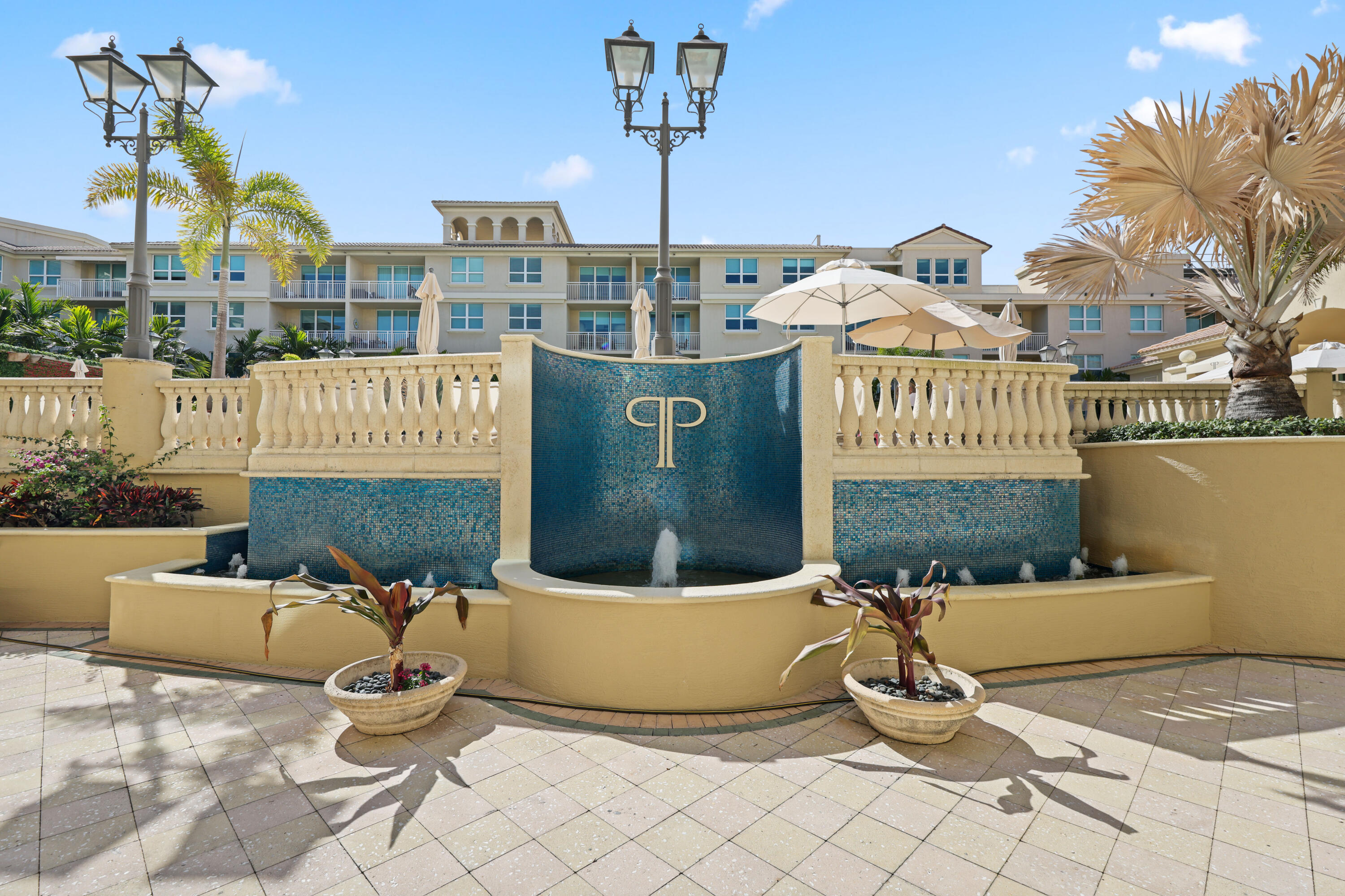 99 SE Mizner Boulevard