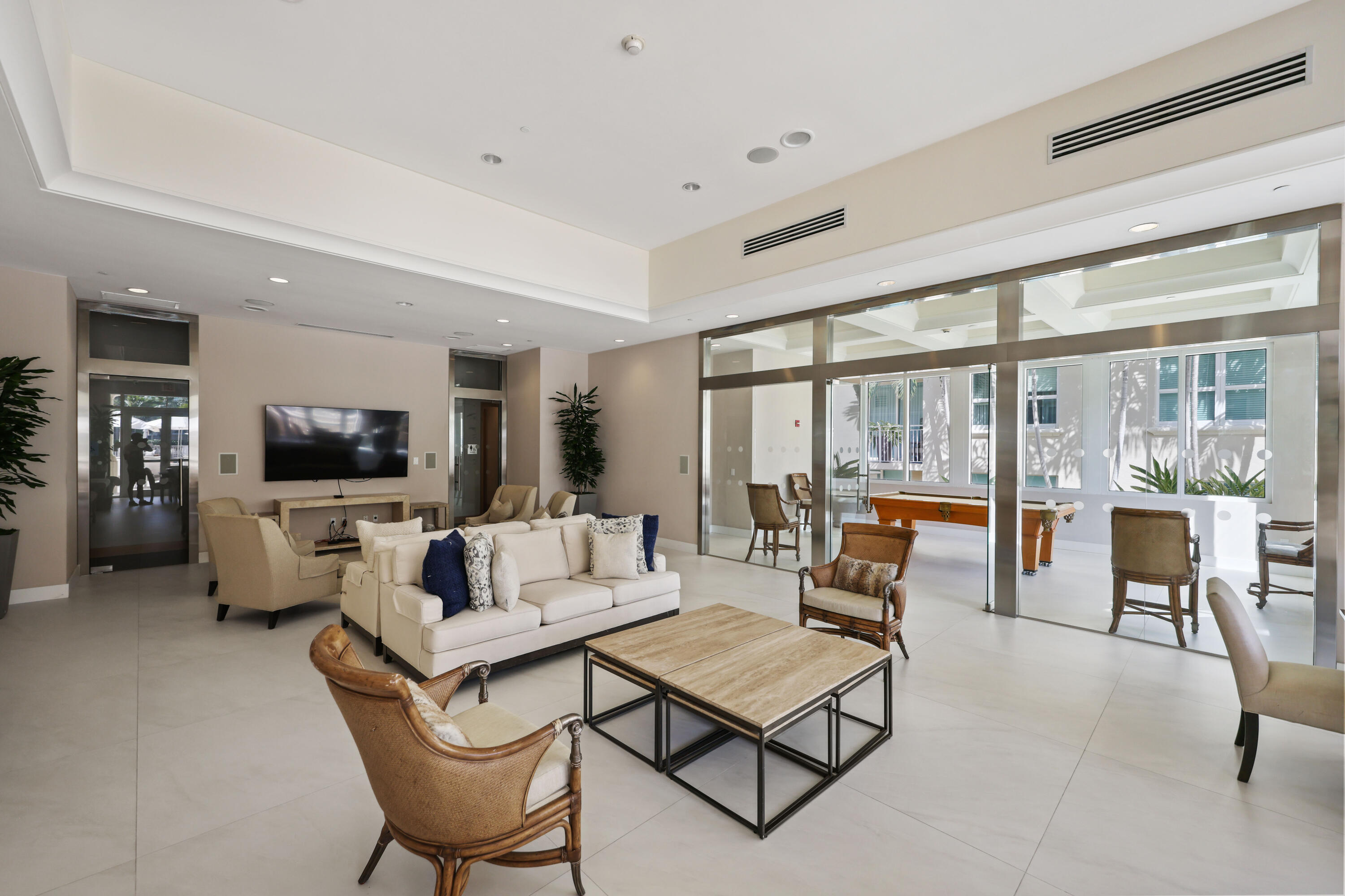 99 SE Mizner Boulevard