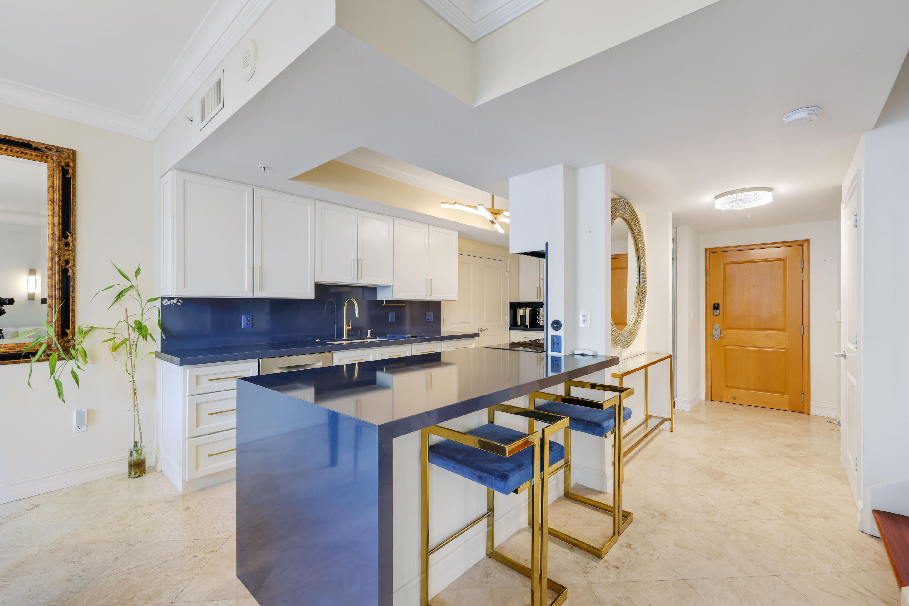 99 SE Mizner Boulevard