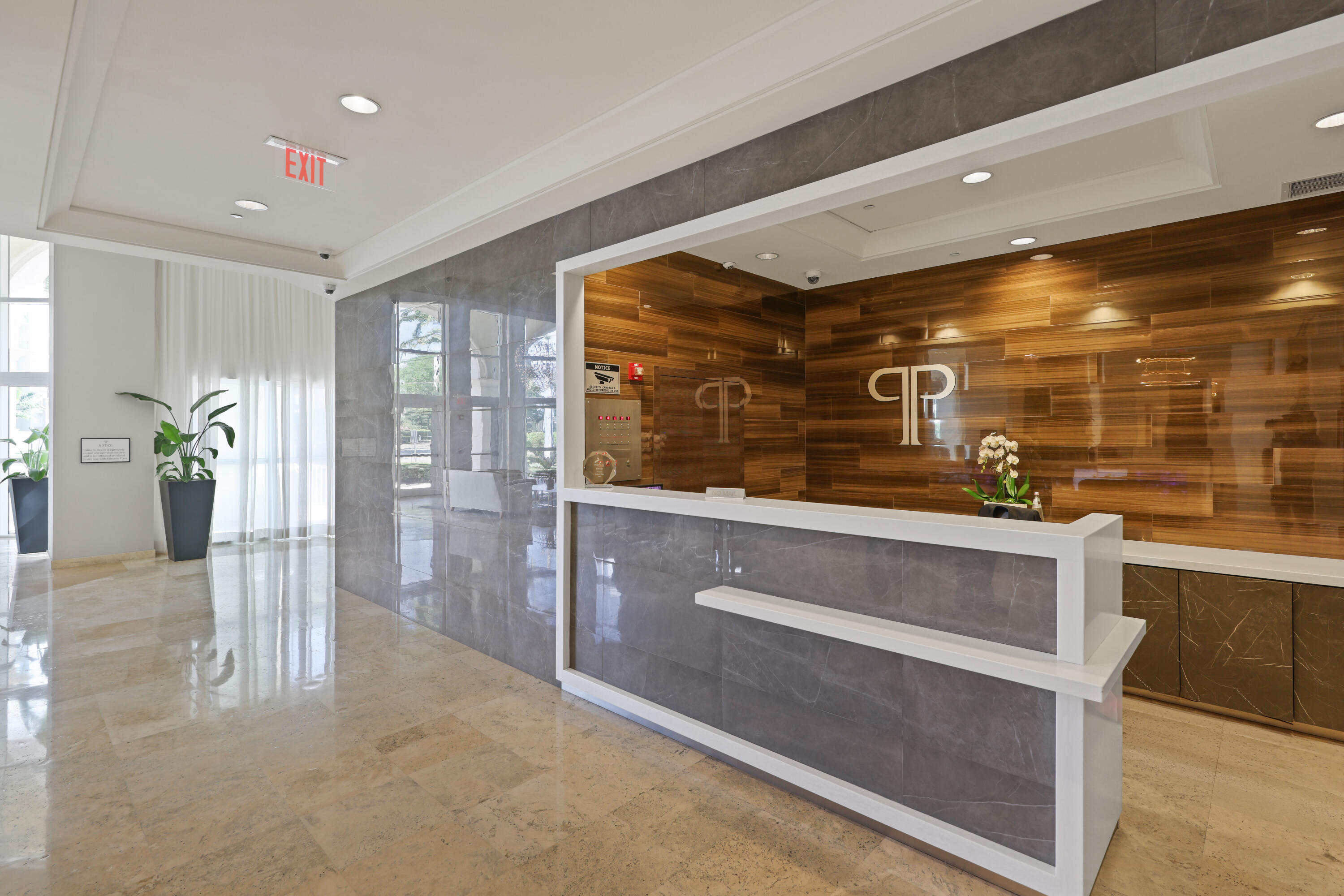 99 SE Mizner Boulevard