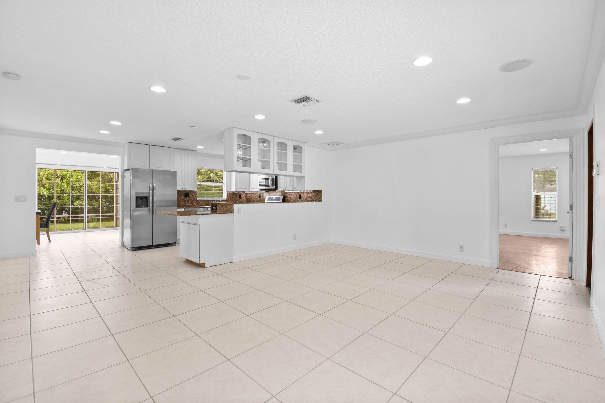 16582 Mellen Lane, Farms