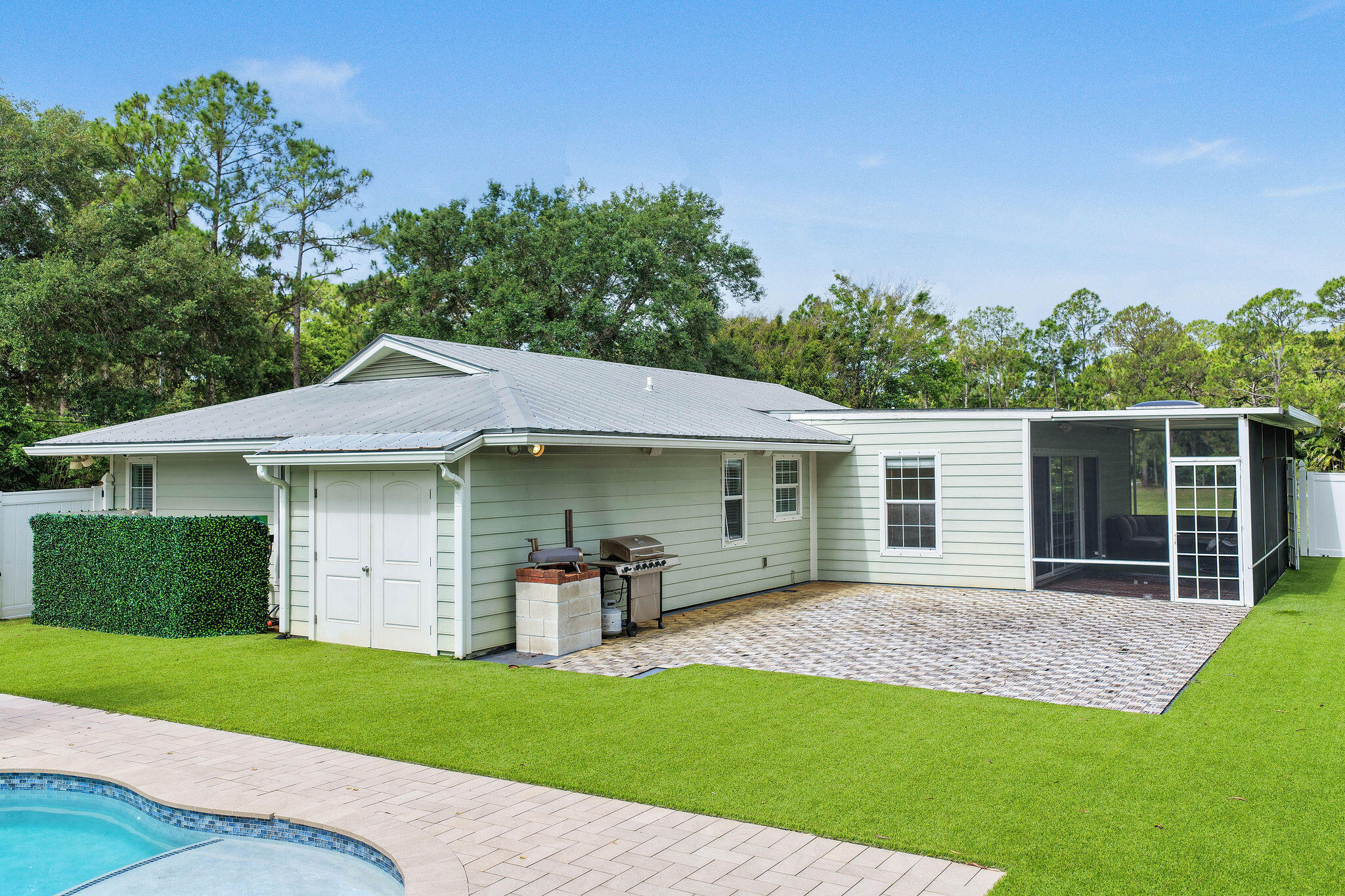 16582 Mellen Lane, Farms