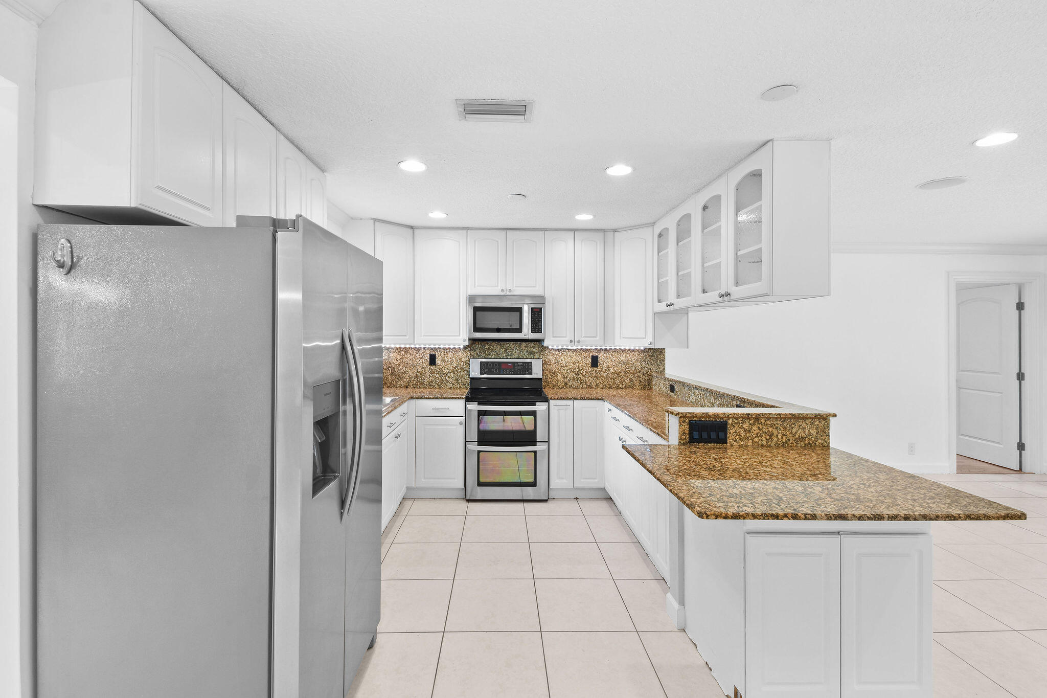 16582 Mellen Lane, Farms