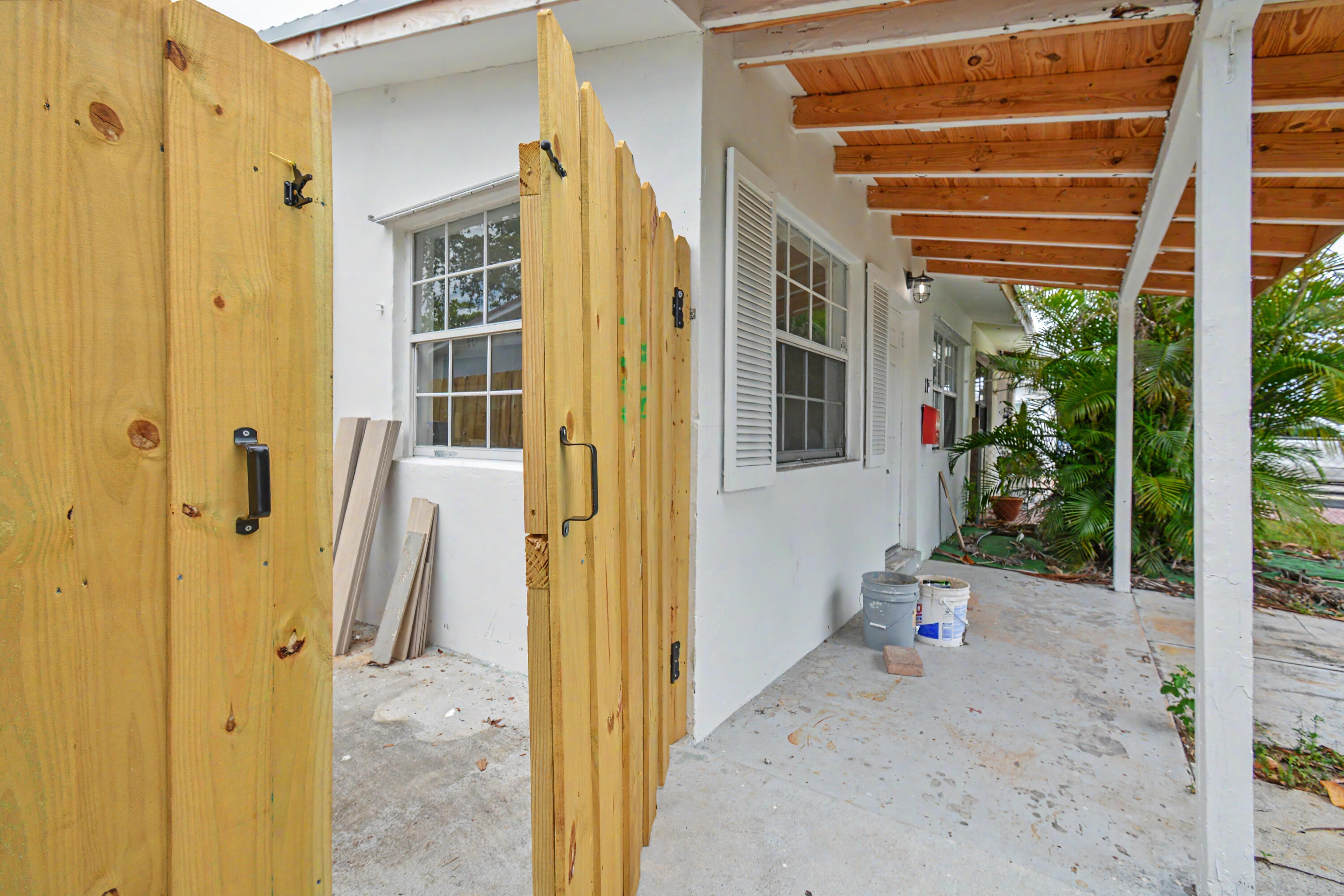 411b NE 57th Court