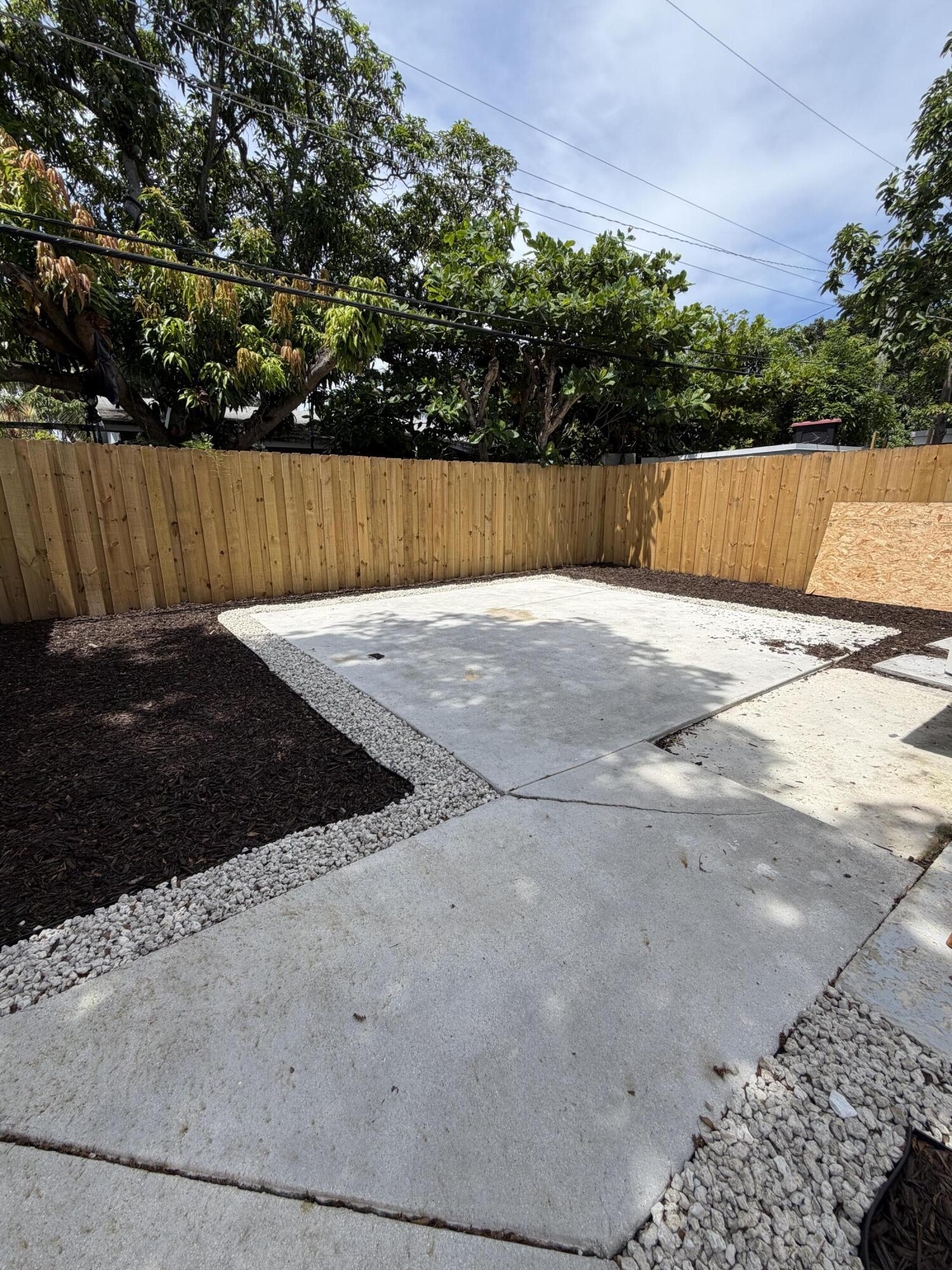 411b NE 57th Court
