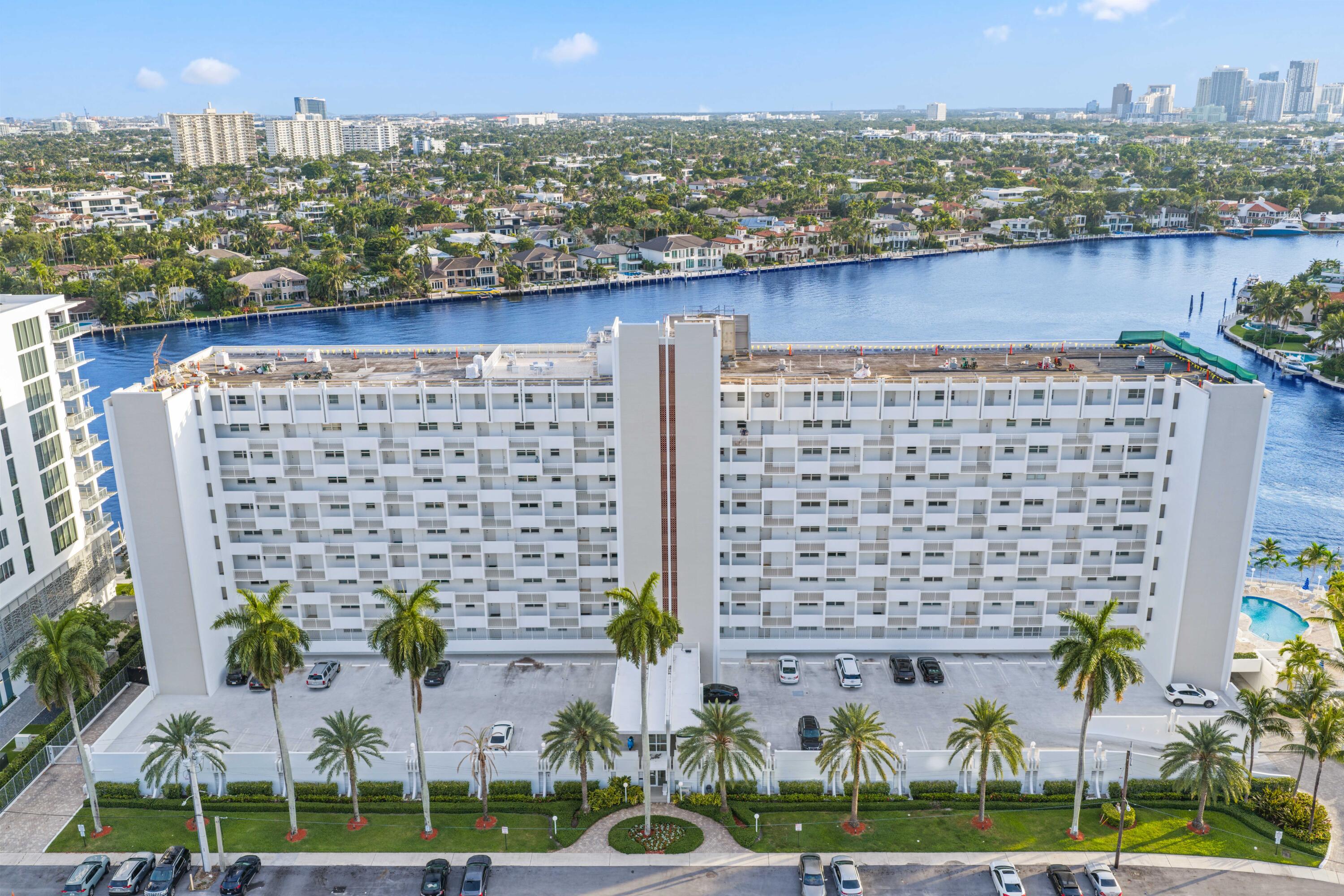 511 Bayshore Drive 401