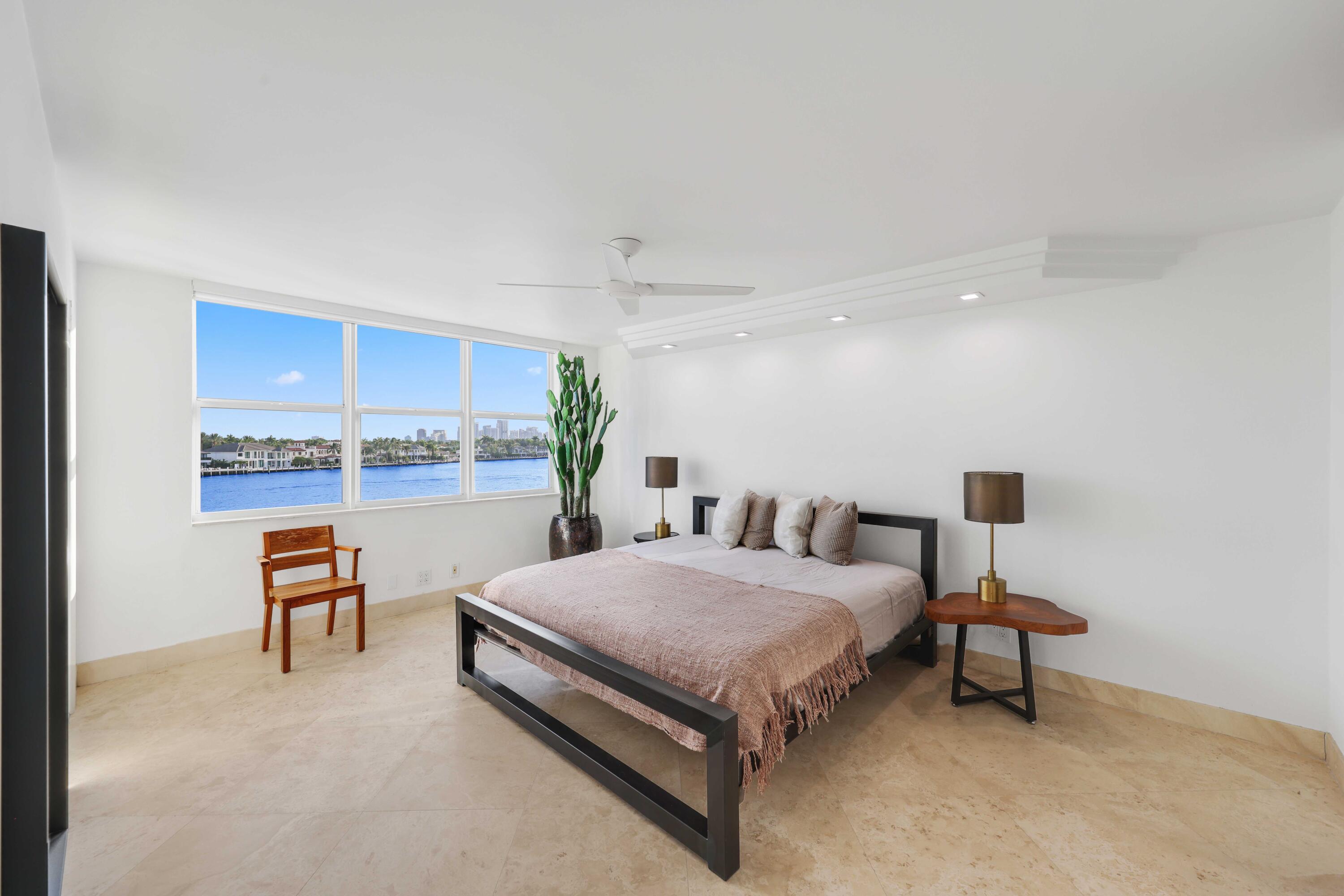 511 Bayshore Drive 401