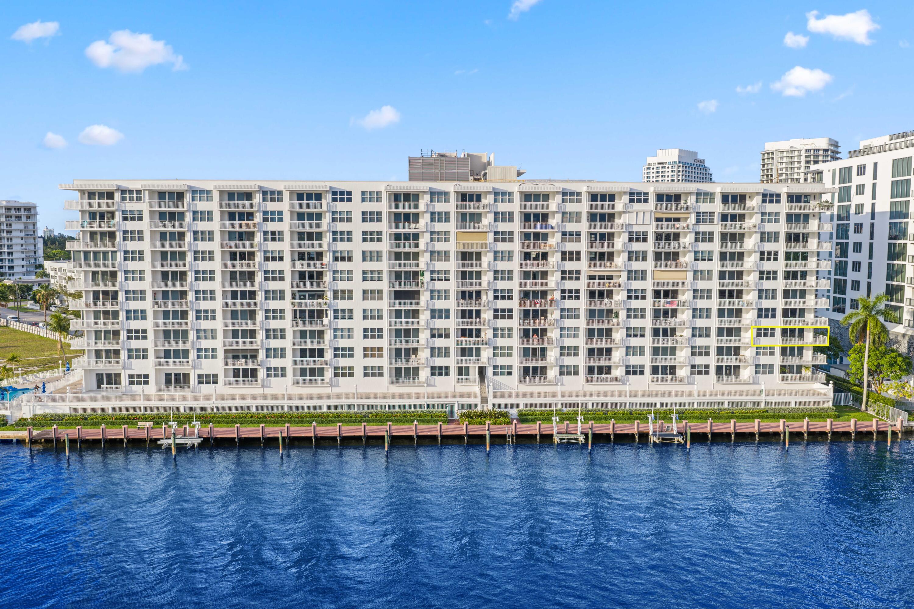 511 Bayshore Drive 401