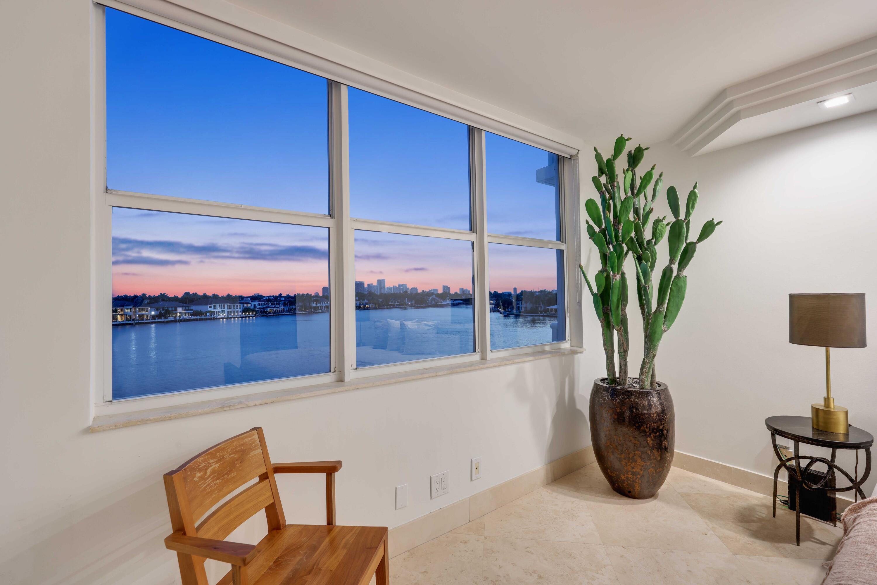 511 Bayshore Drive 401
