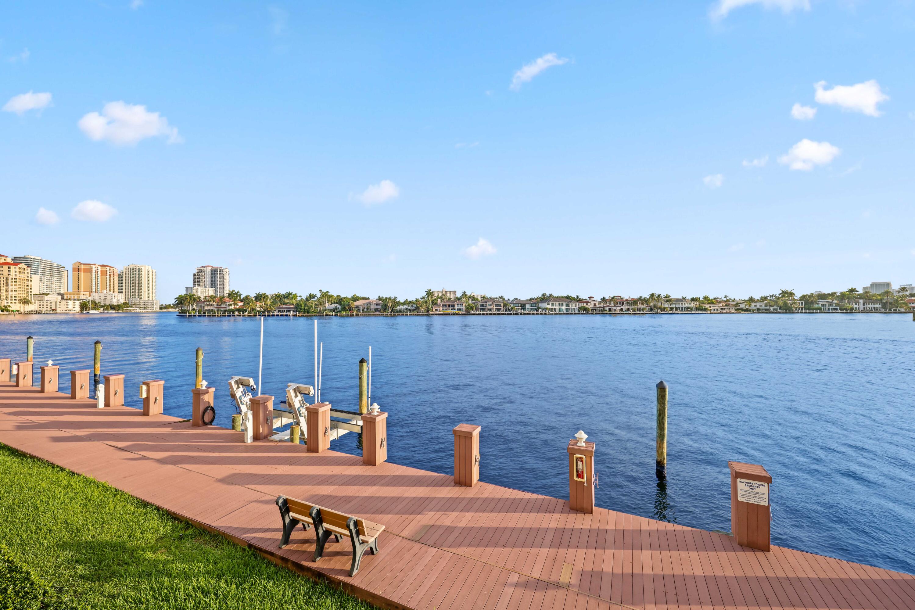 511 Bayshore Drive 401