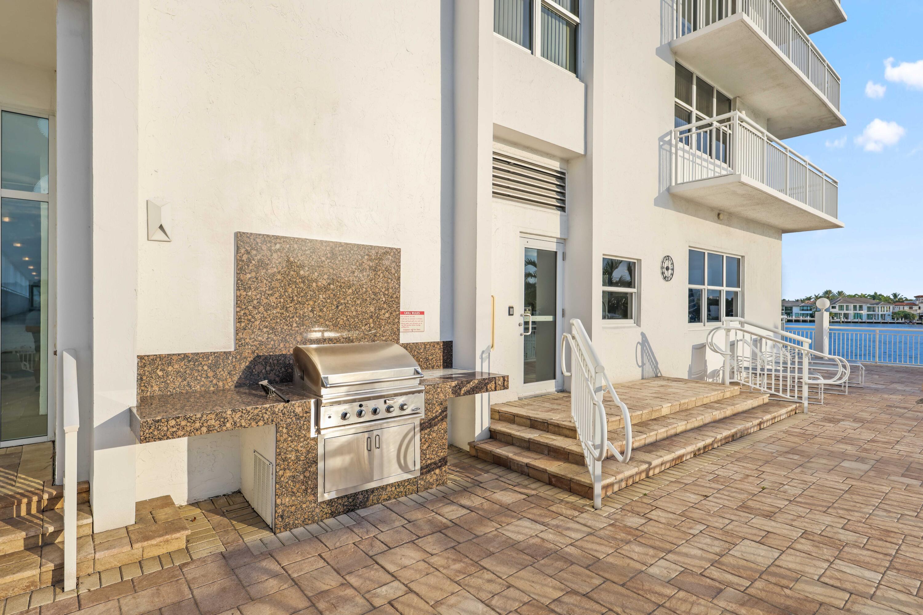 511 Bayshore Drive 401