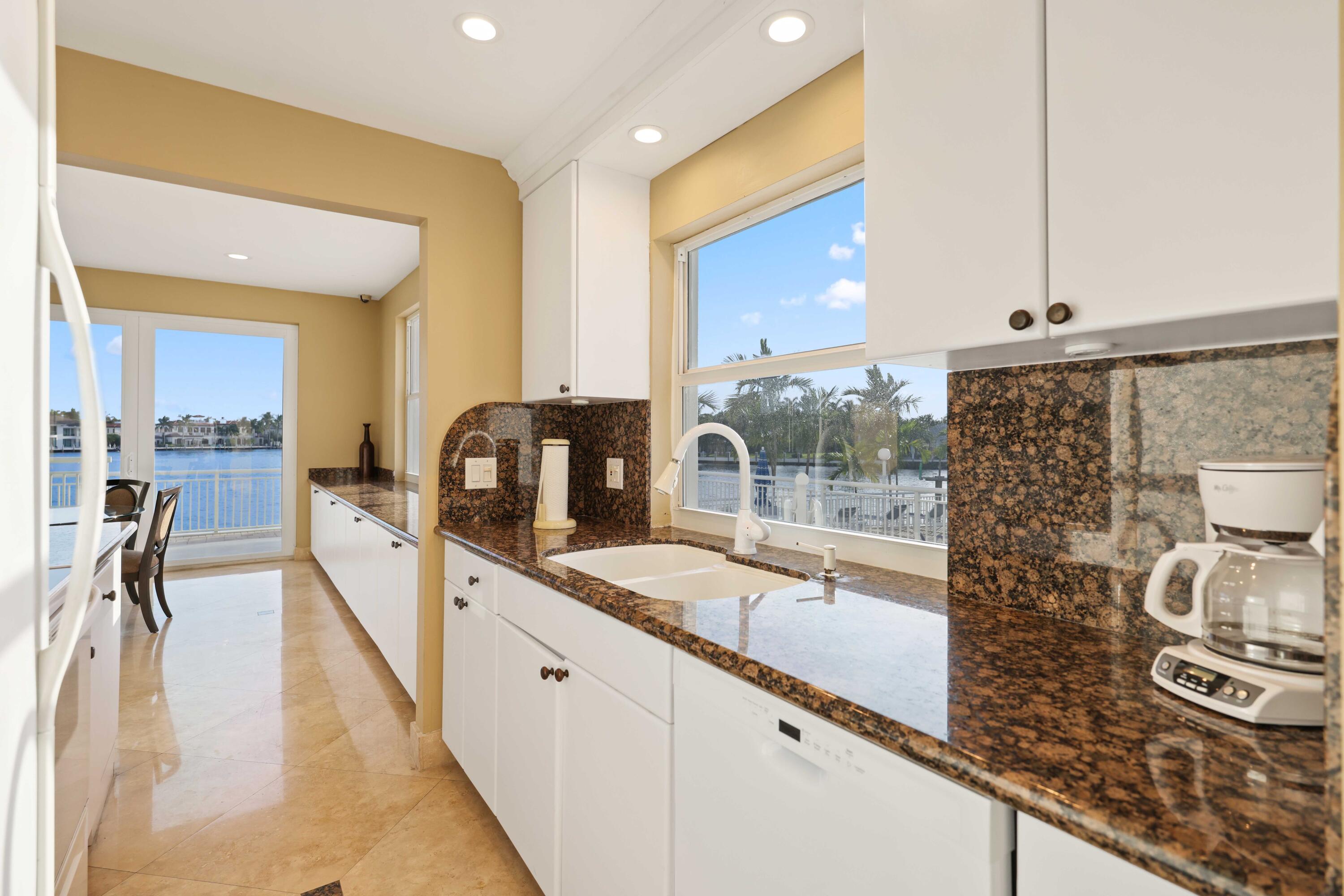 511 Bayshore Drive 401