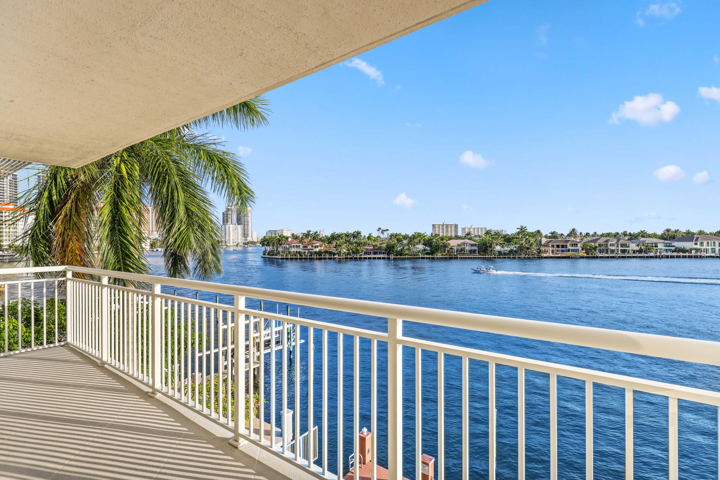 511 Bayshore Drive 401