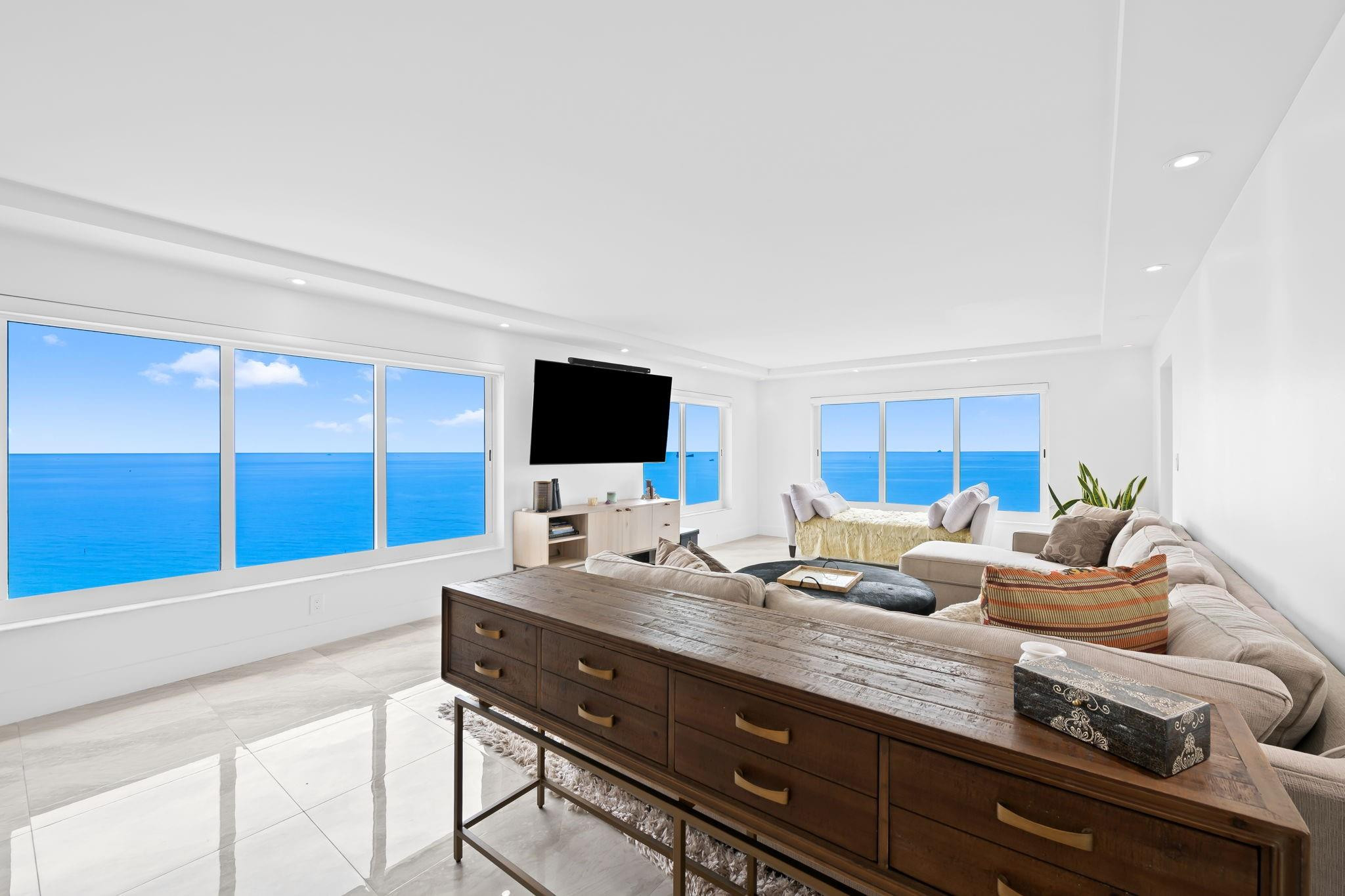 1151 N FORT LAUDERDALE BEACH Boulevard Unit: 14D