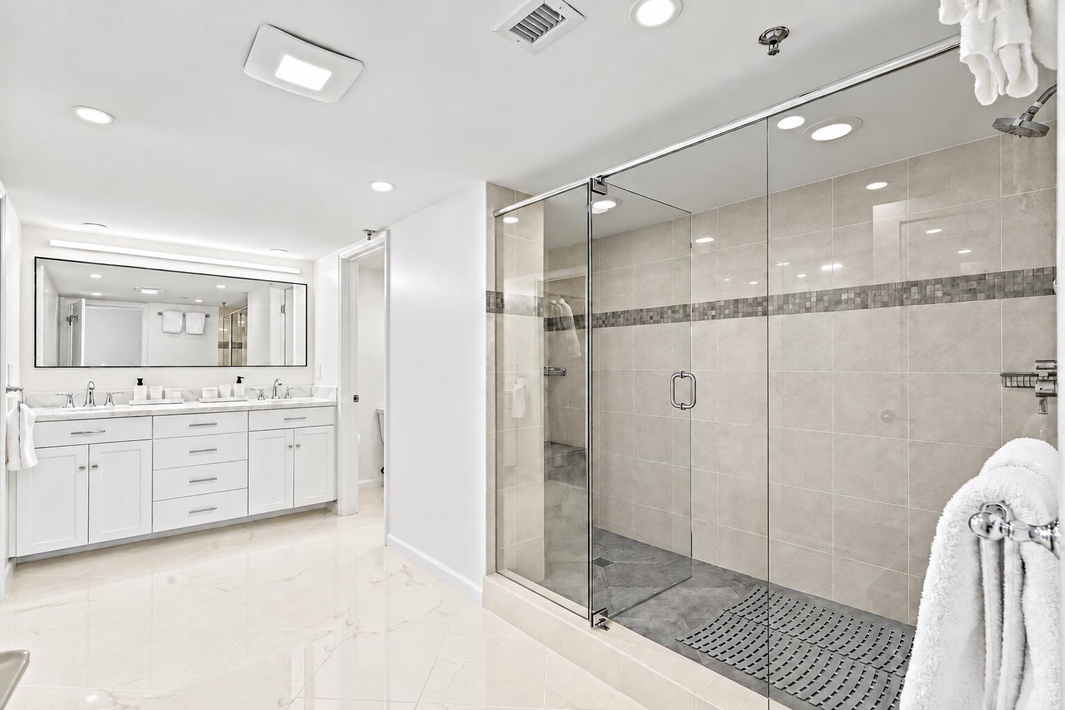3407 S OCEAN Boulevard 7D
