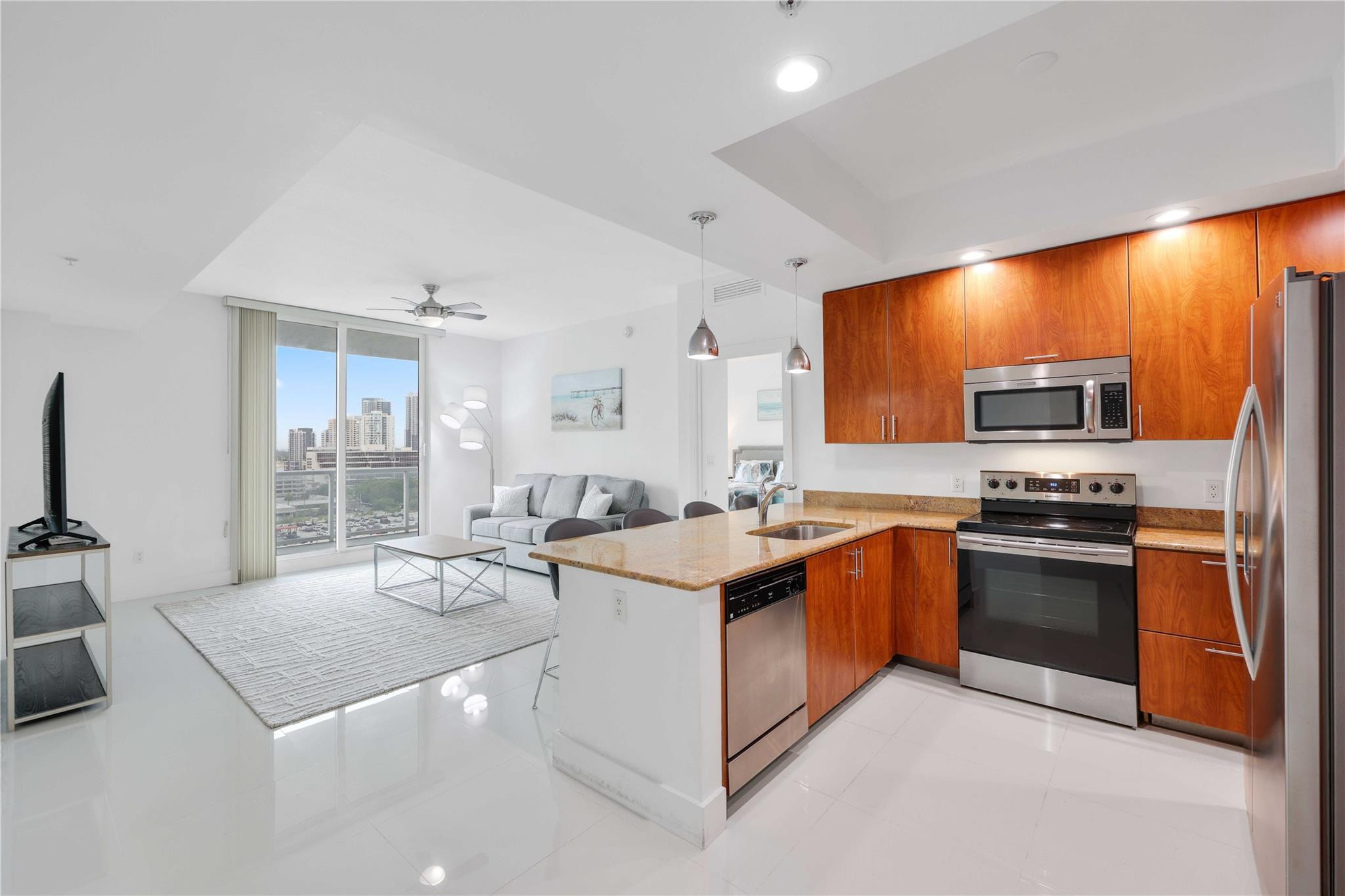 315 NE 3RD Avenue 1404