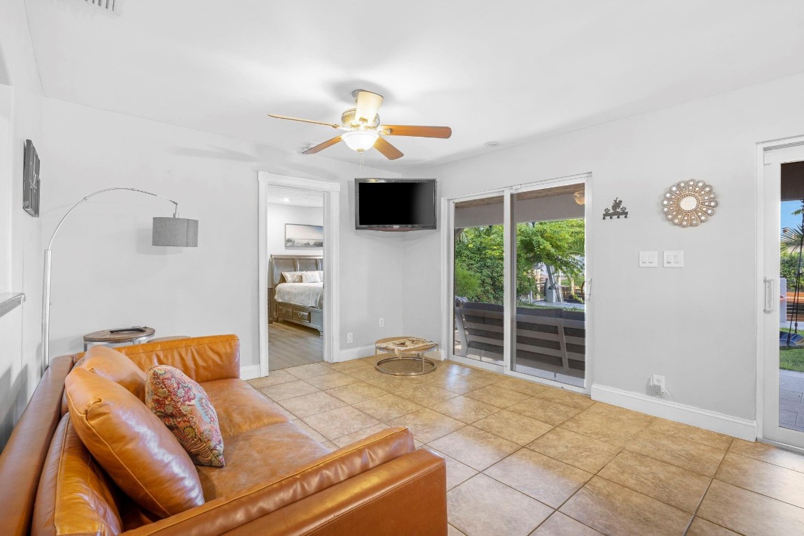 1200 Citrus Isle